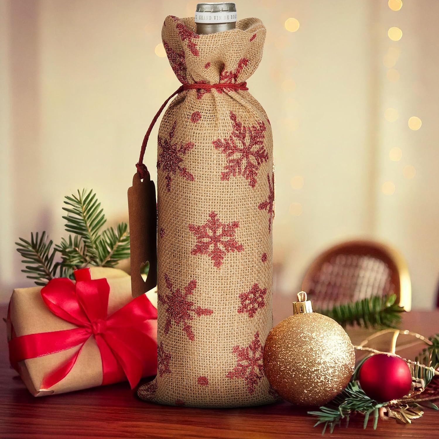 BRUBAKER Weinflaschenhalter Schneeflocken Rot, (Weintasche, Sack, Geschenk für Wein, Sekt und Champagner -, 5-St., Flaschenbeutel für Weihnachtsgeschenk), 36 cm x 17 cm Weinsack aus Jute