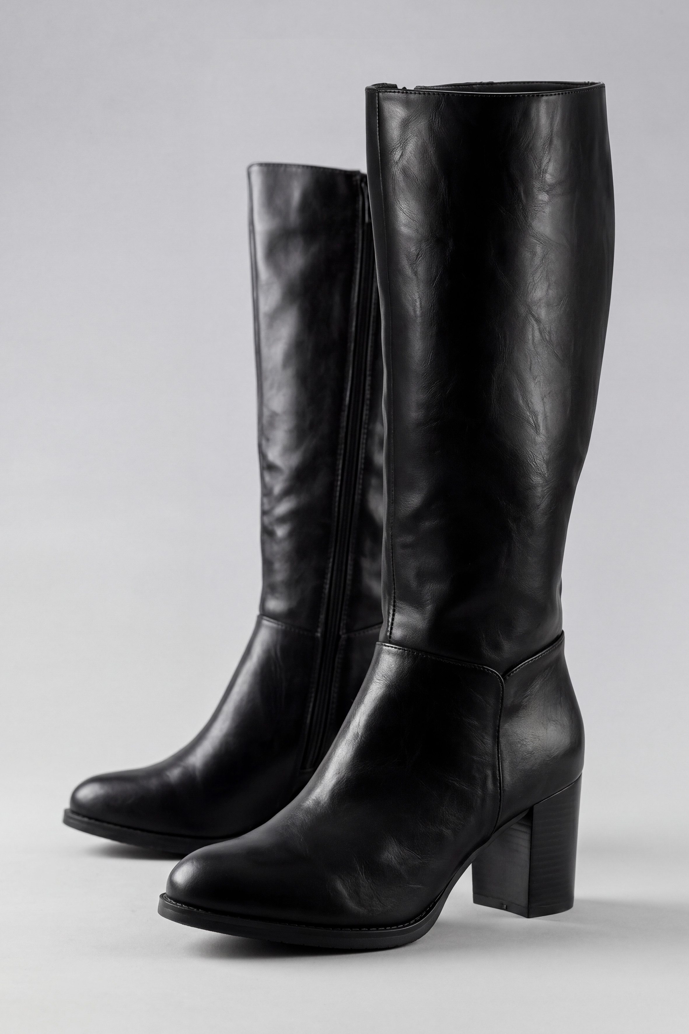 Aniston SHOES Stiefel Langschaftstiefel, Blockabsatz - NEUE KOLLEKTION. € 79,99, (€ 79,99 pro 1 Stk).