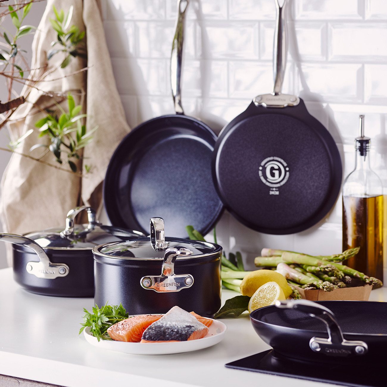 GREENPAN Kasserolle Barcelona Pro Stielkasserolle schwarz 16cm Spülmaschinengeeignet, Aluminium, Stielkasserolle 16cm, Spülmaschinengeeignet, backofengeeignet