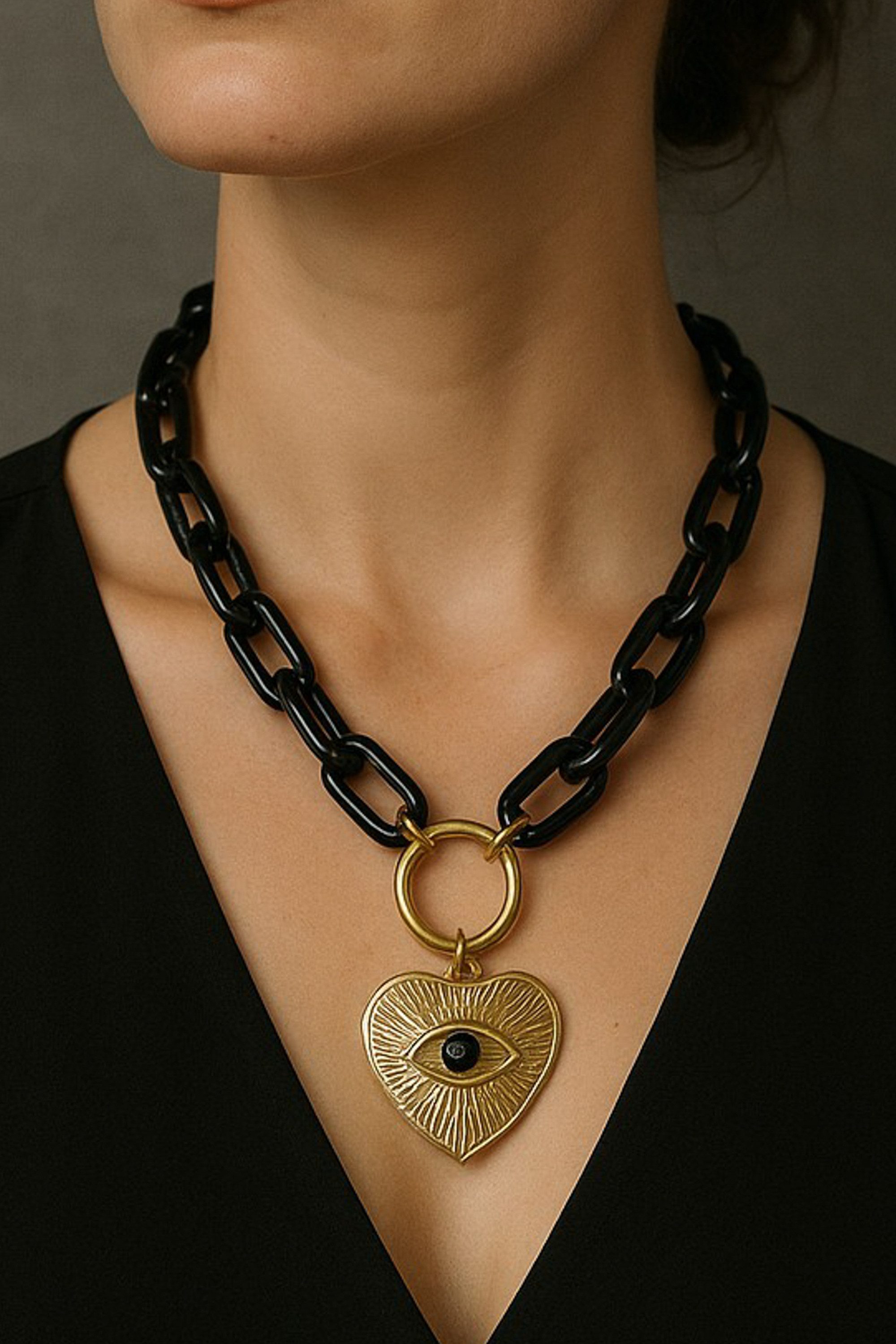 COLLEZIONE ALESSANDRO Kette mit Anhänger Golden Eye, Kurze Gliederkette mit Herzanhänger