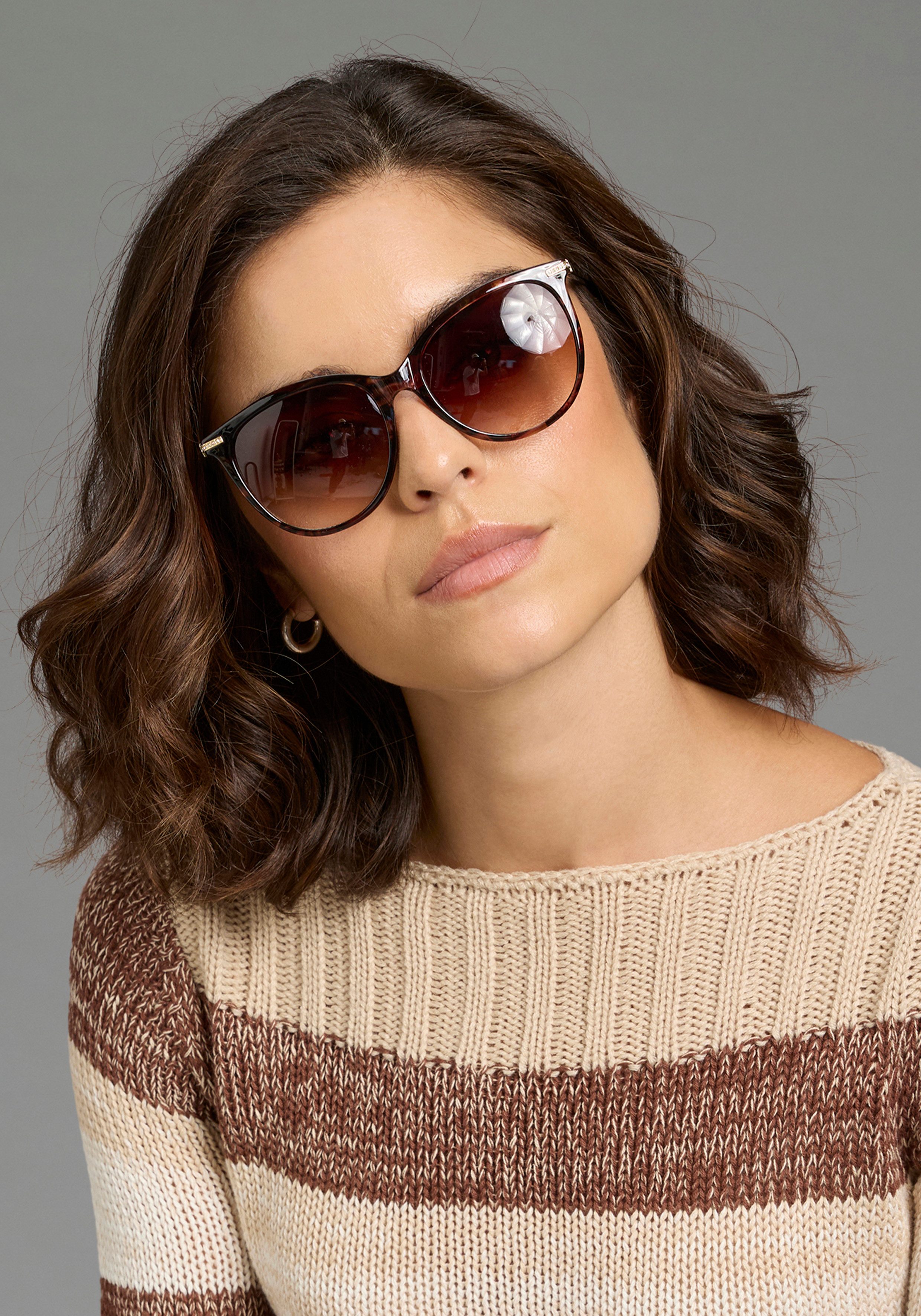 Laura Scott Sonnenbrille für Damen mit dezenter Strassapplikation - NEW