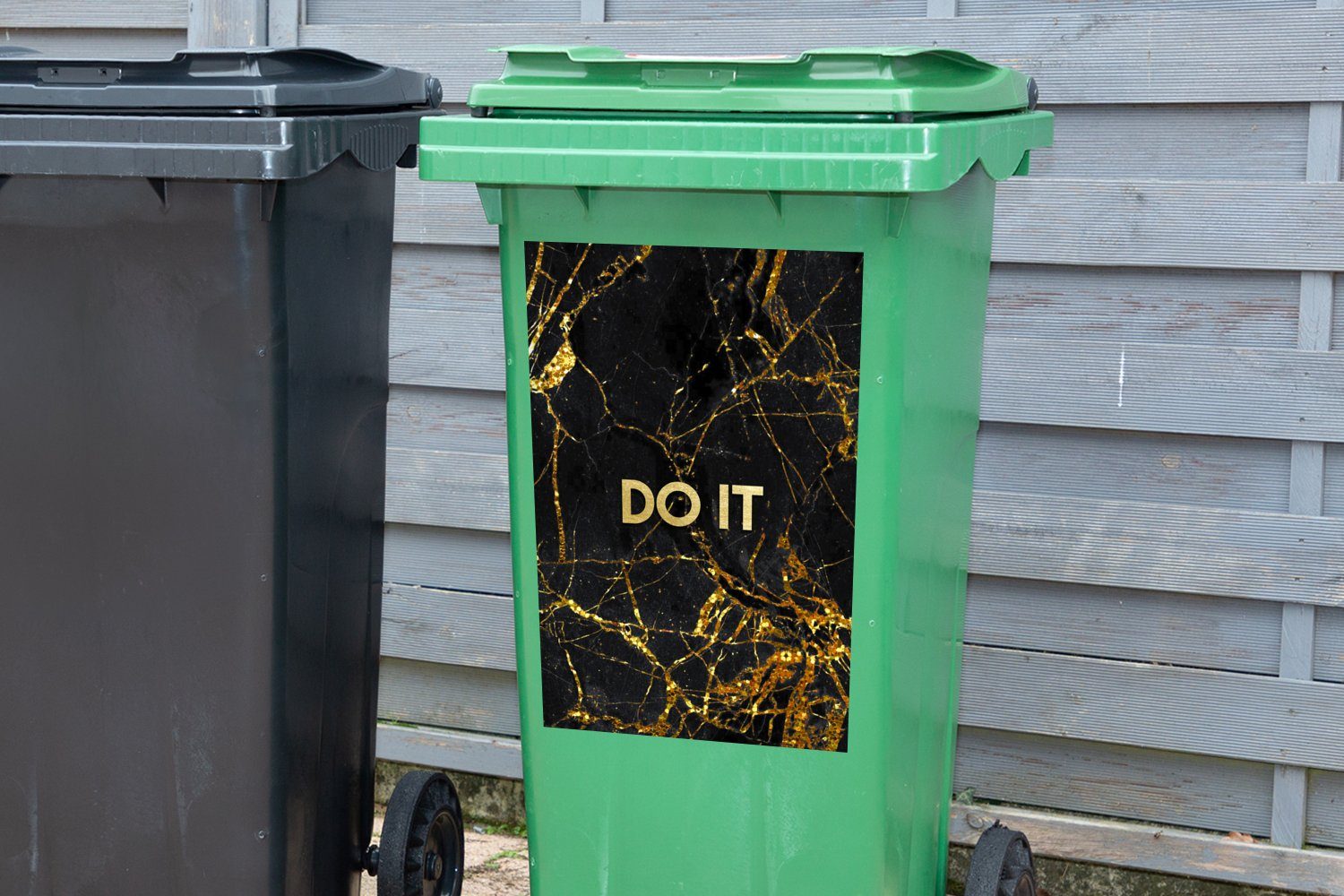Container, (1 Abfalbehälter Mülltonne, Motivation Sticker, Mülleimer-aufkleber, Zitate Marmor Wandsticker - Gold - MuchoWow St), -