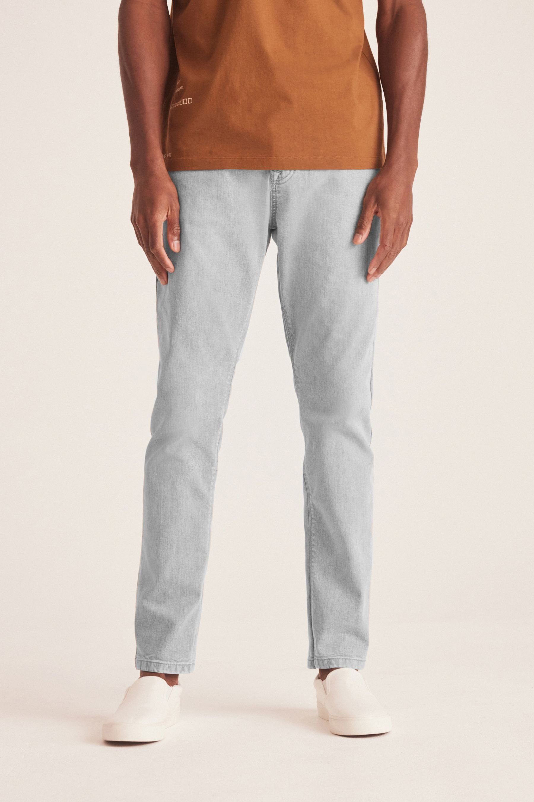Next Slim-fit-Jeans Essential Slim Fit Jeans mit Stretch (1-tlg) Light Grey