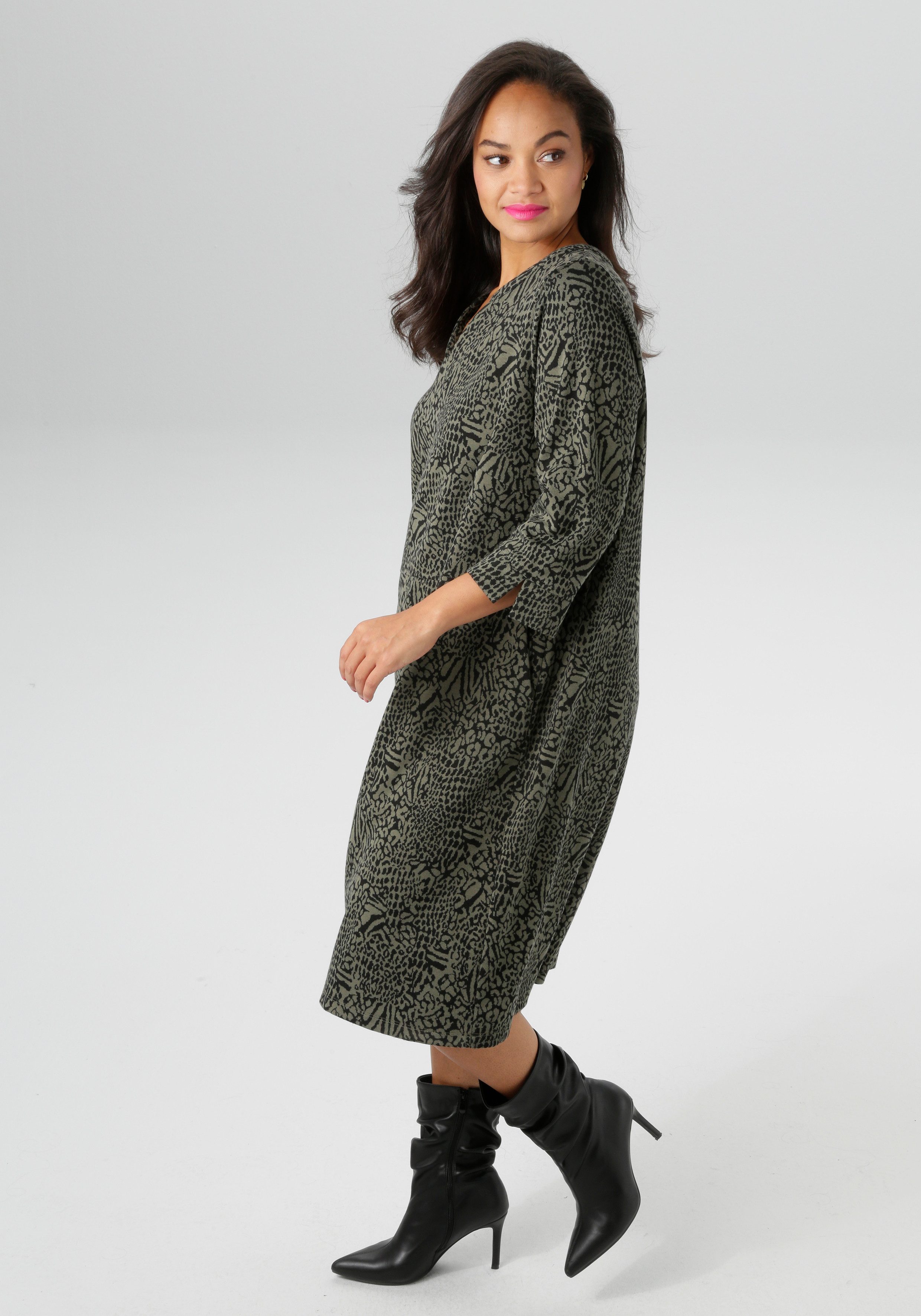 Aniston PLUS Jerseykleid mit zwei seitlichen günstig online kaufen