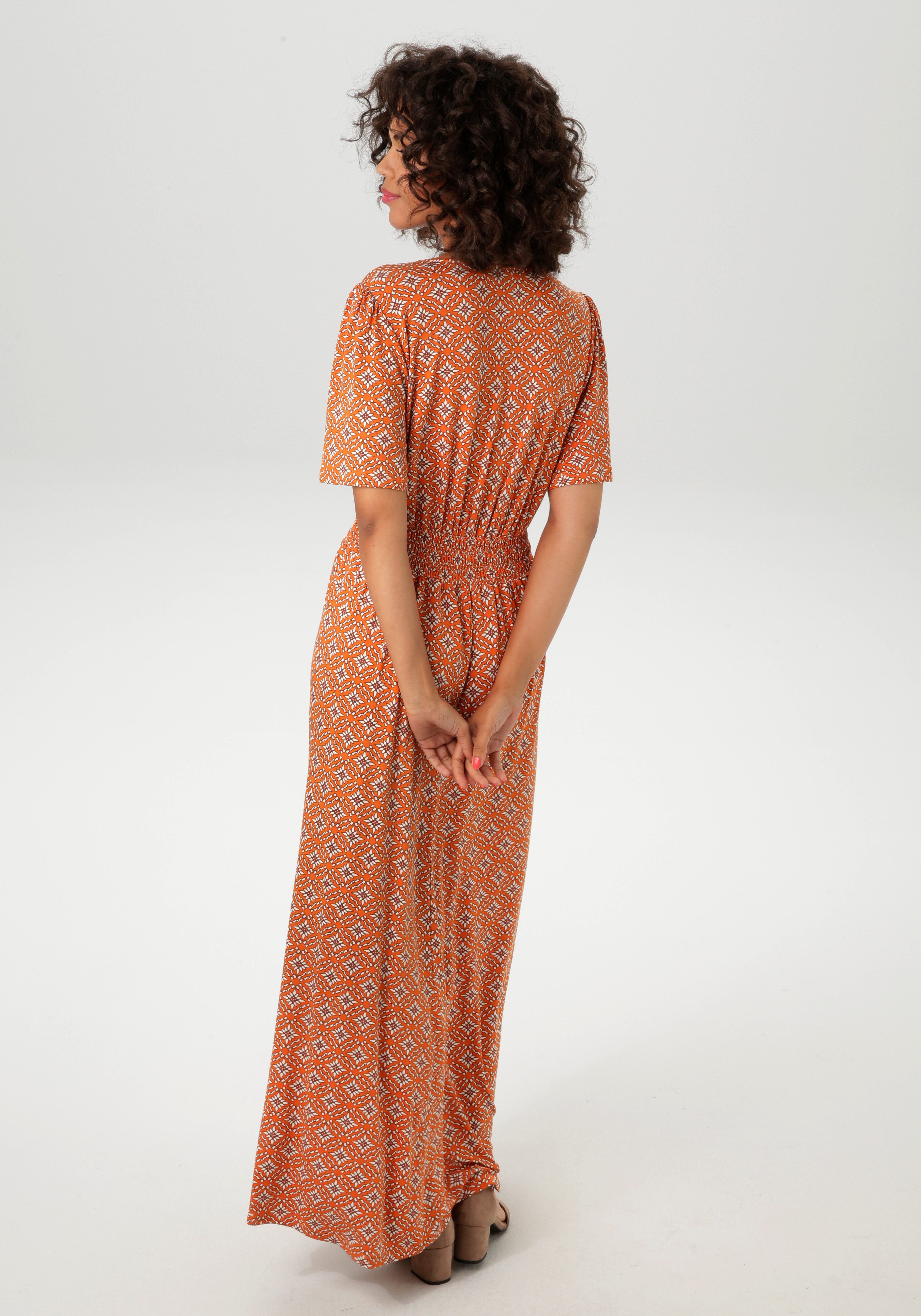 Aniston CASUAL Maxikleid mit extravaganten, grafischen günstig online kaufen