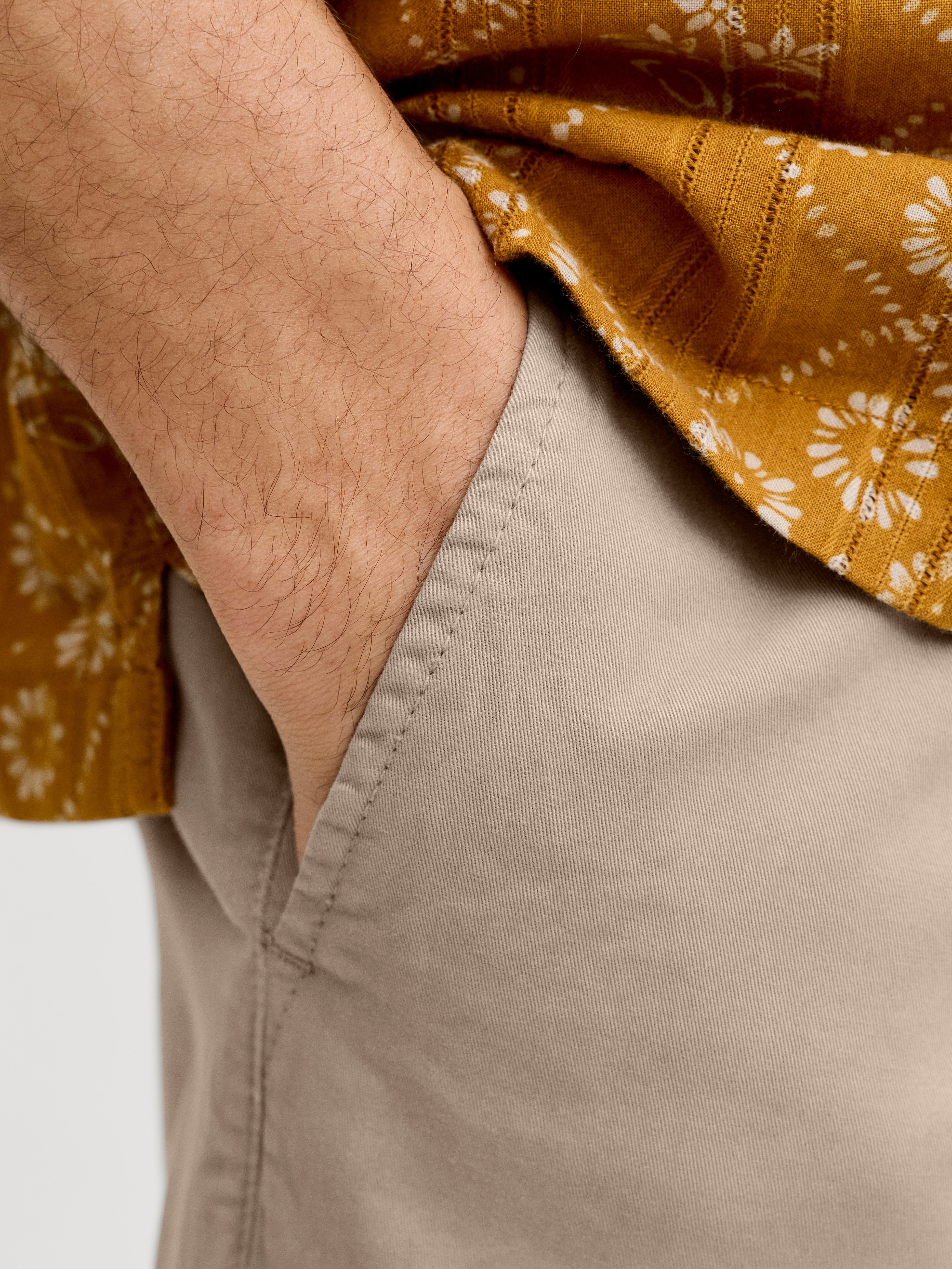 Jack & Jones Chinoshorts JPSTACE VANCE CHINO SHORTS REG SN Baumwollmischung, relaxed fit