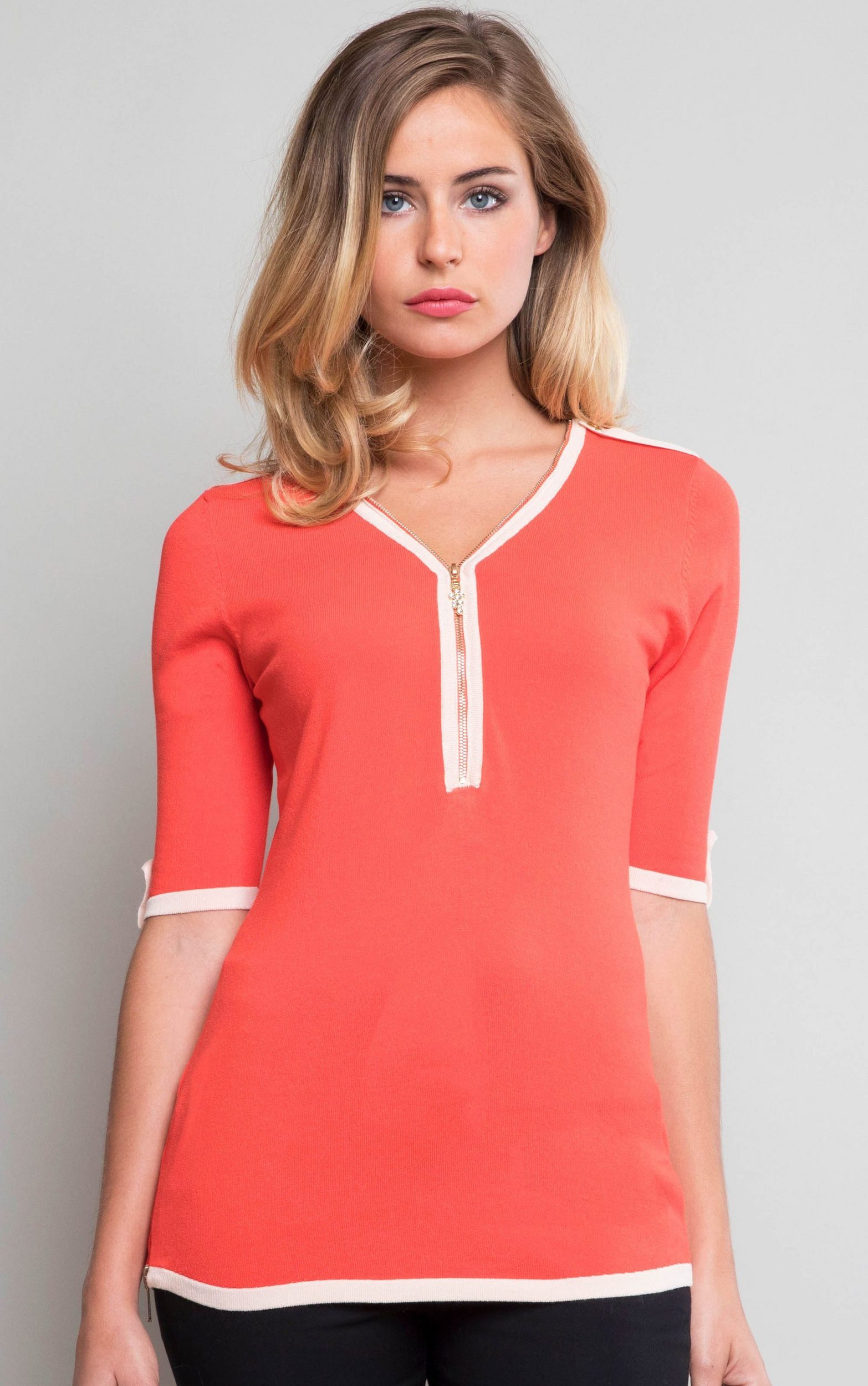 Kurzarmpullover mit Reißverschluss