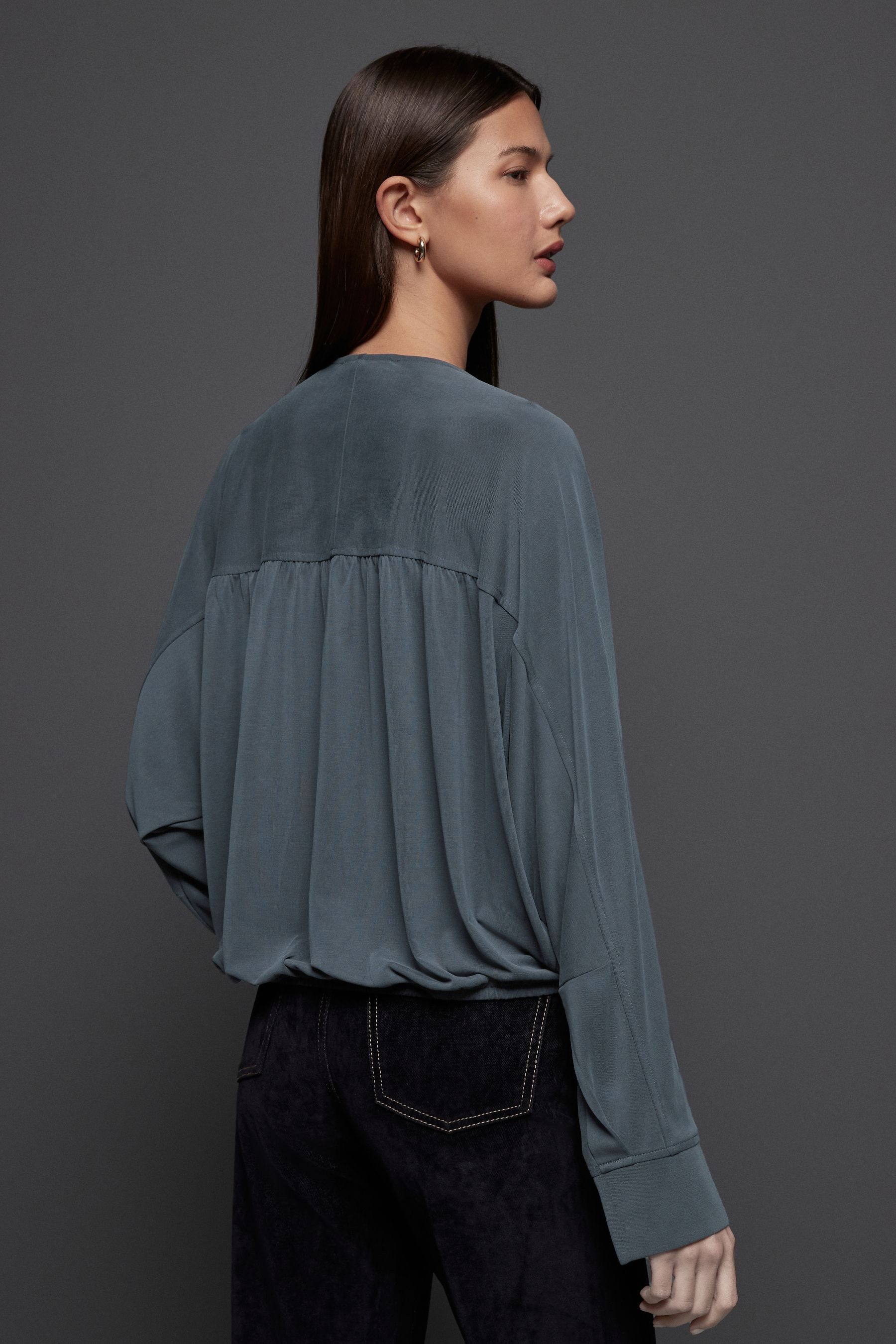 Next Blusenshirt Langärmlige Bluse mit V-Ausschnitt günstig online kaufen