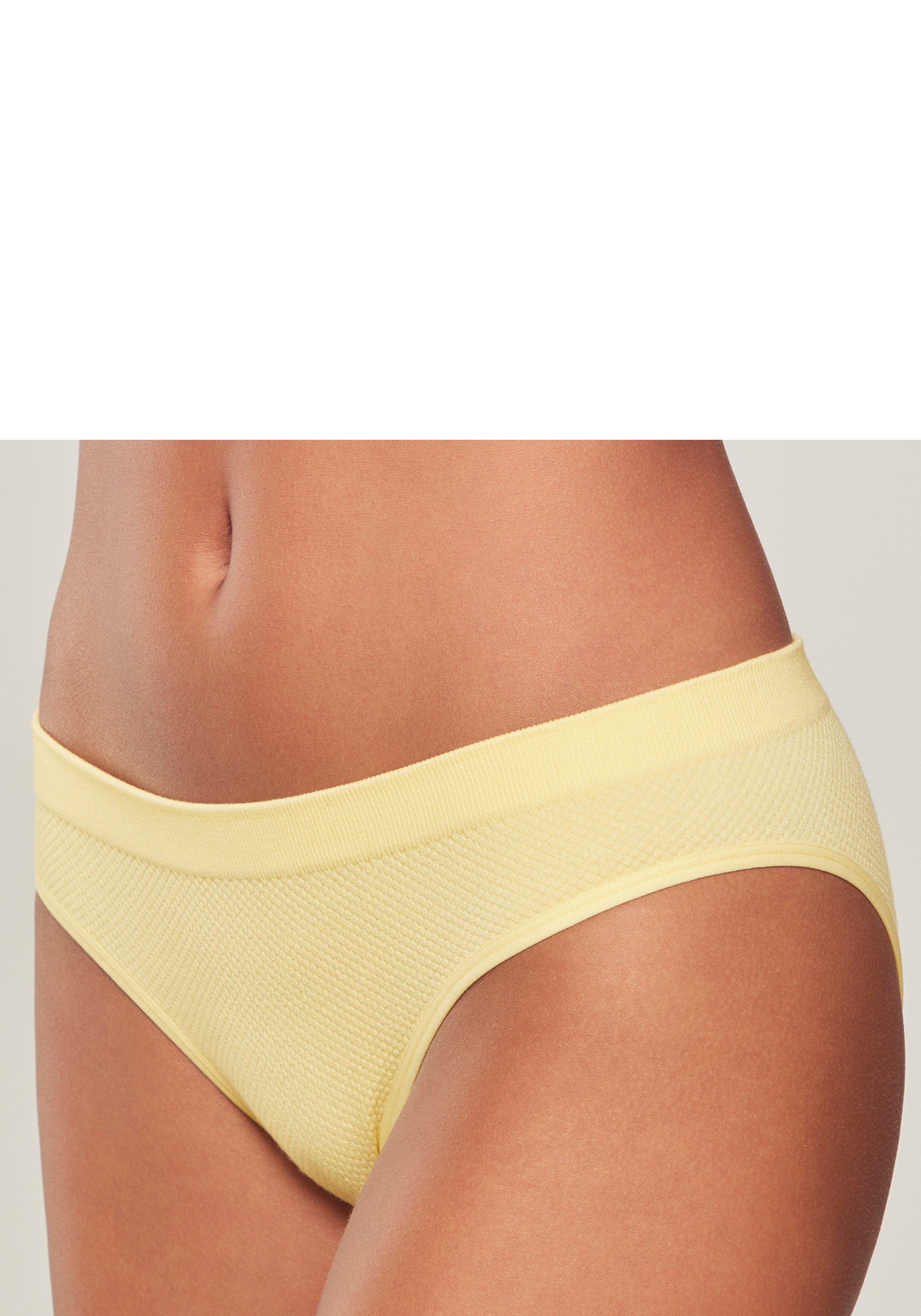 LASCANA Slip aus angenehm weicher Baumwolle