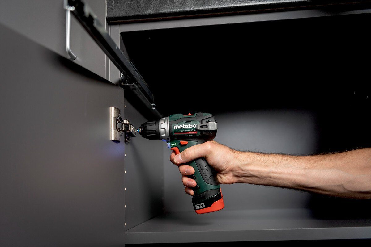 metabo Akku-Bohrschrauber PowerMaxx BS BL, 12 V, 2 x 2 Ah Li-Ion im Kunststoffkoffer