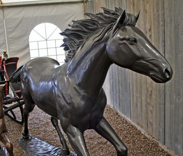Bronzeskulpturen Skulptur Bronzefigur lebensgroßes laufendes Pferd