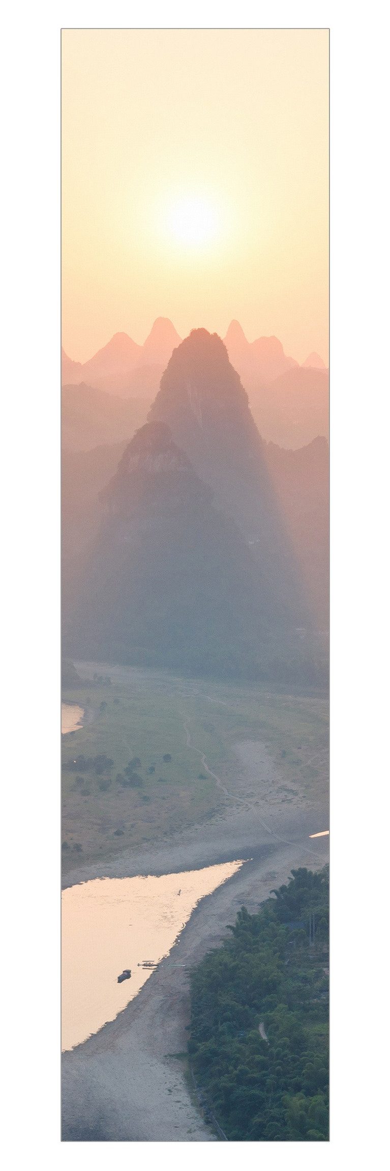 Bilderdepot24 Schiebegardine Flächenvorhang blickdicht Sonnenaufgang Berglandschaft (1 St), halbtransparent, Wohnzimmer große Flächengardine lichtdurchlässig für Klemm-System