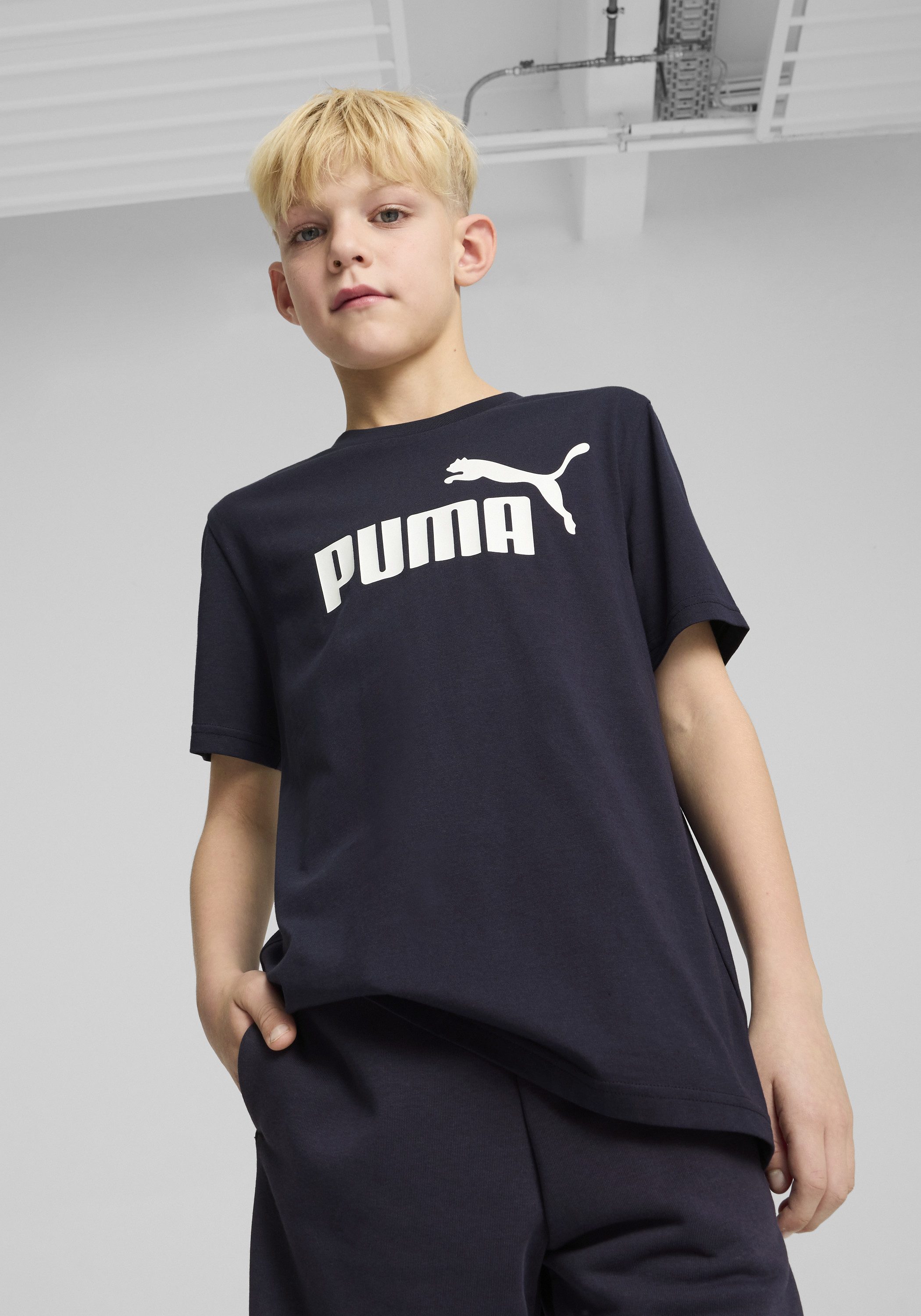 PUMA T-Shirt ESS NO 1 LOGO TEE B mit Rundhalsausschnitt, kurzärmlig, ohne Kapuze