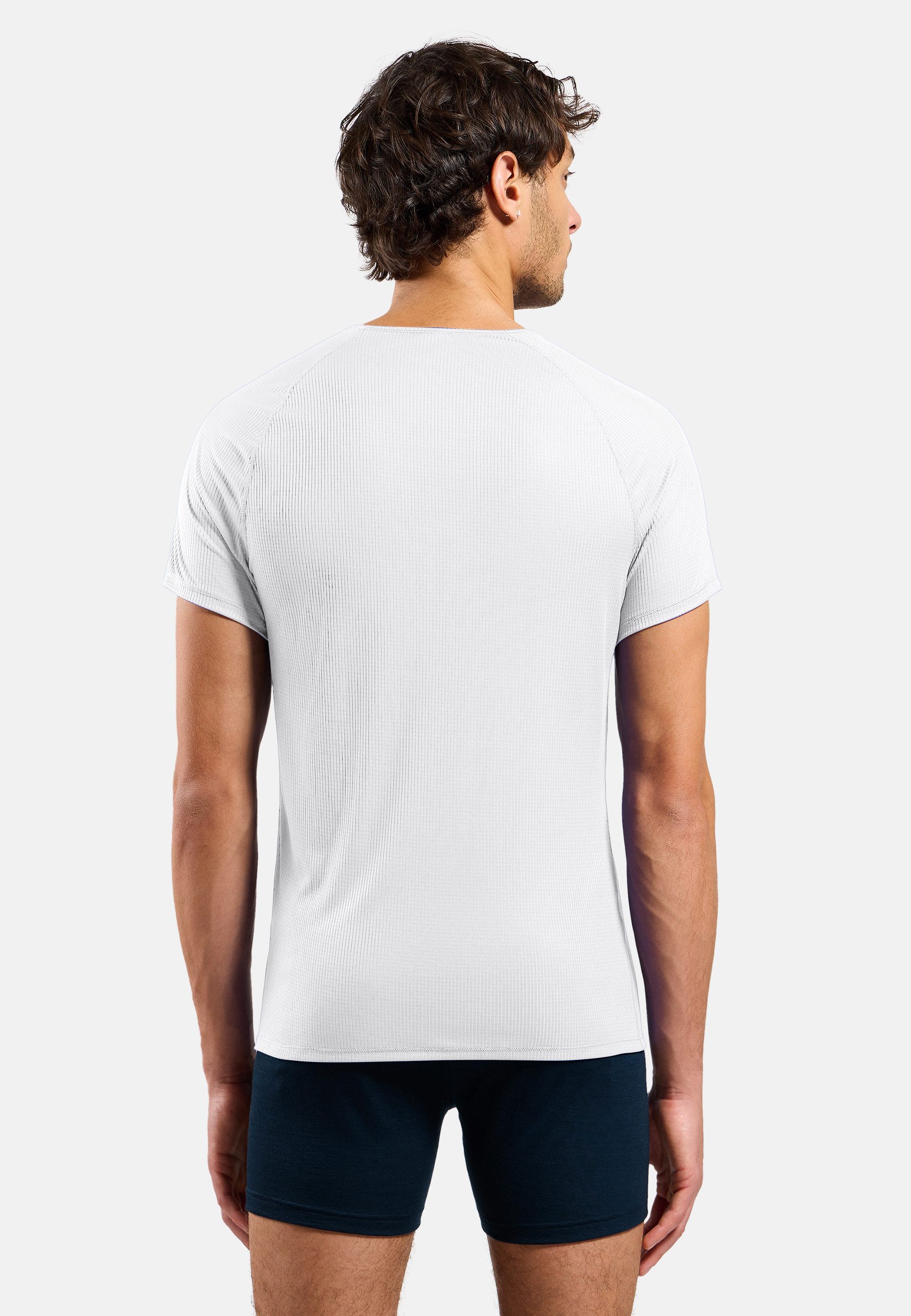 Odlo Funktionsshirt BL TOP crew neck s/s-ACTIVE LIGHT mit Rundhalsausschnitt, Kurzarm-Design, atmungsaktiv