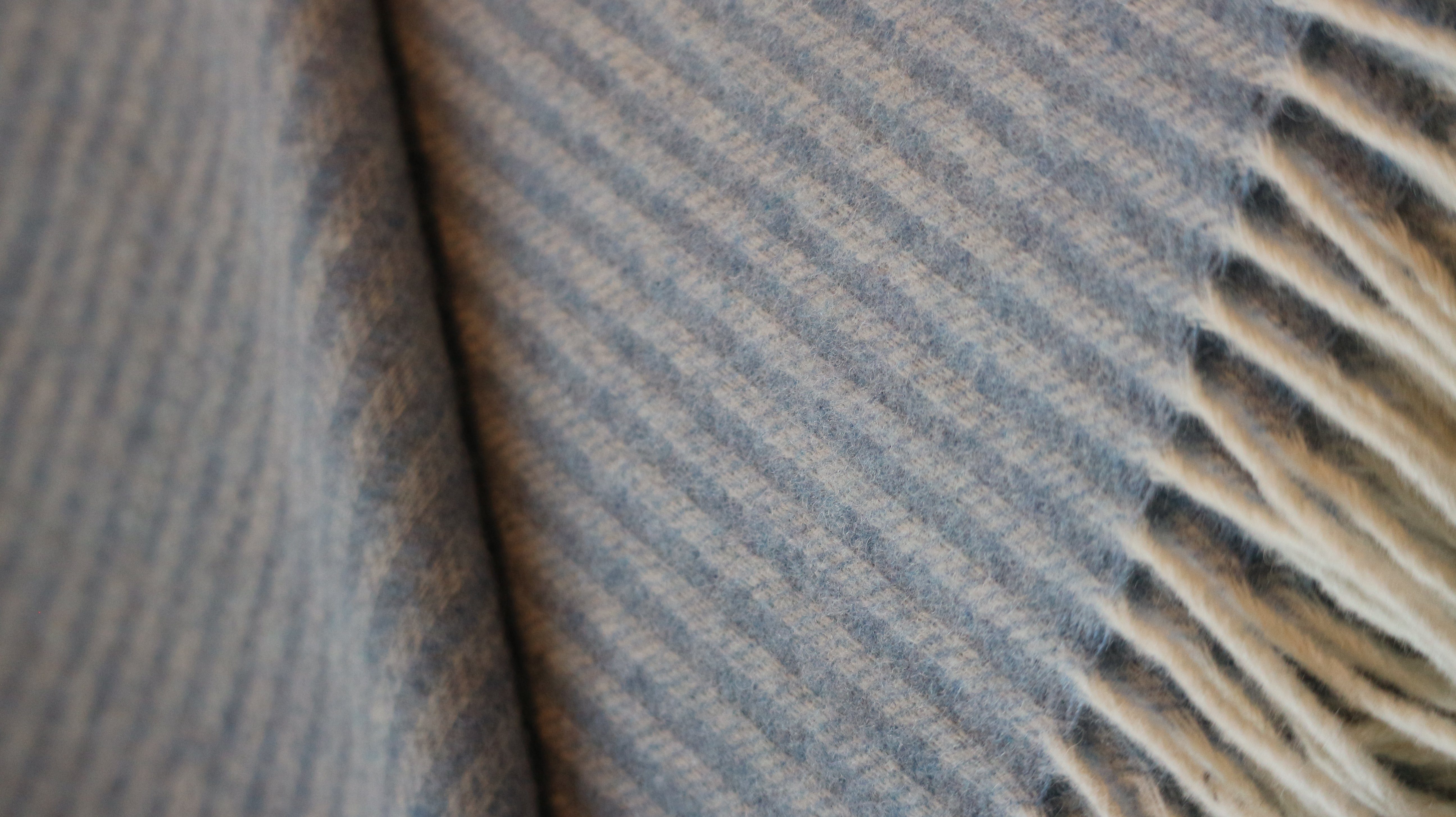 Interior by Hakito Tagesdecke Kaschmir & Merino Wolle extra fein 140x200 cm, Natürlich, sehr feine Struktur