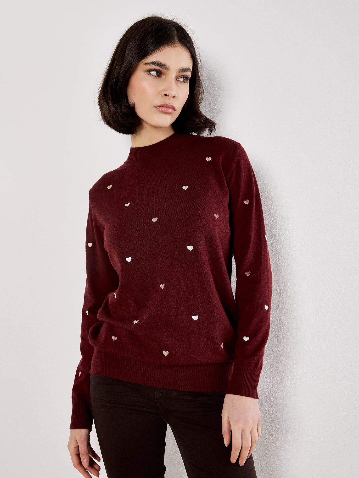Apricot Rundhalspullover Stehkragenpullover, mit aufgestickten Herzen günstig online kaufen