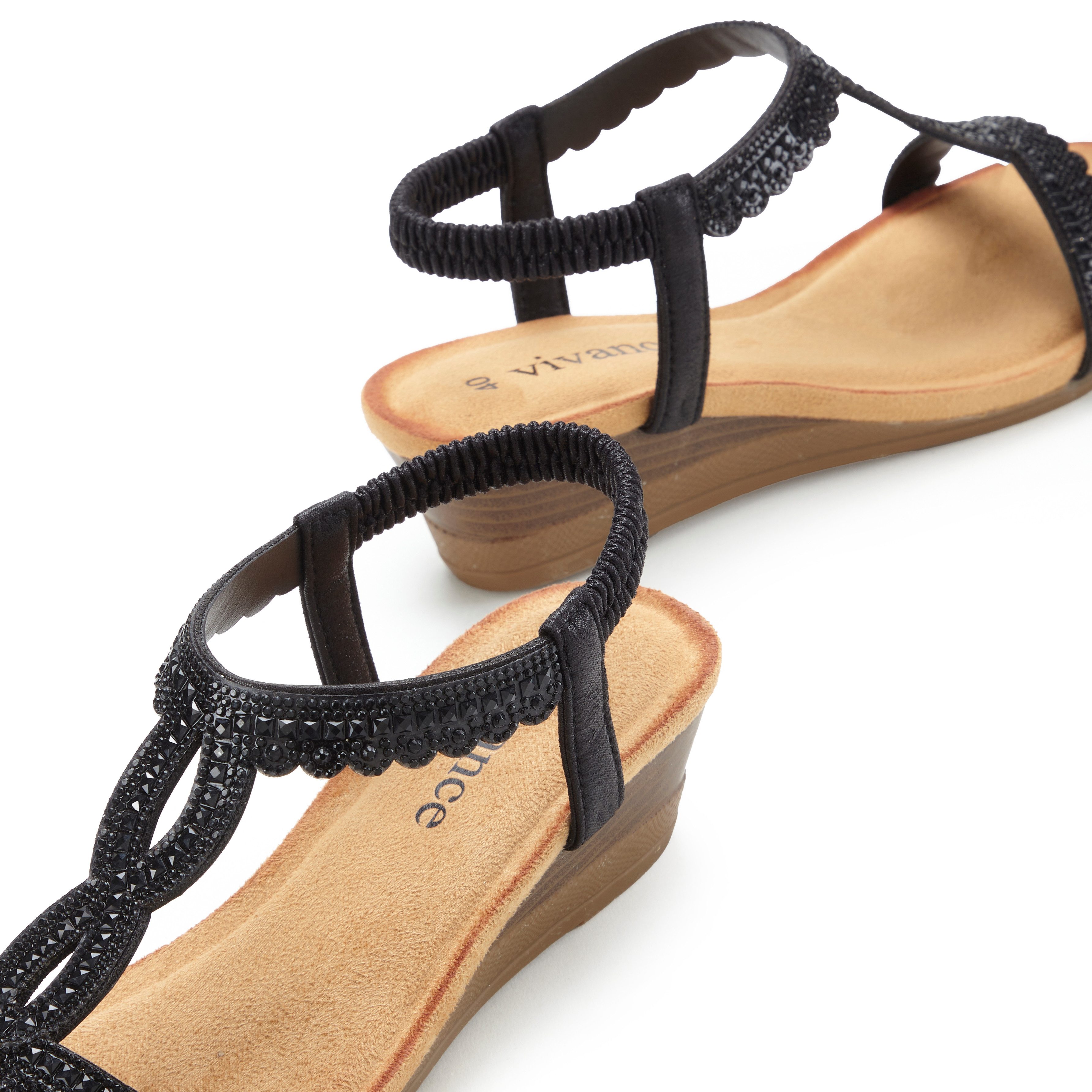 Vivance by Lascana Sommerschuh, offener Schuh, Sandale, Keilsandalette, Sandalette mit Glitzerdetails, Keilabsatz & elastischem Riemchen VEGAN – Bild 4 von 5