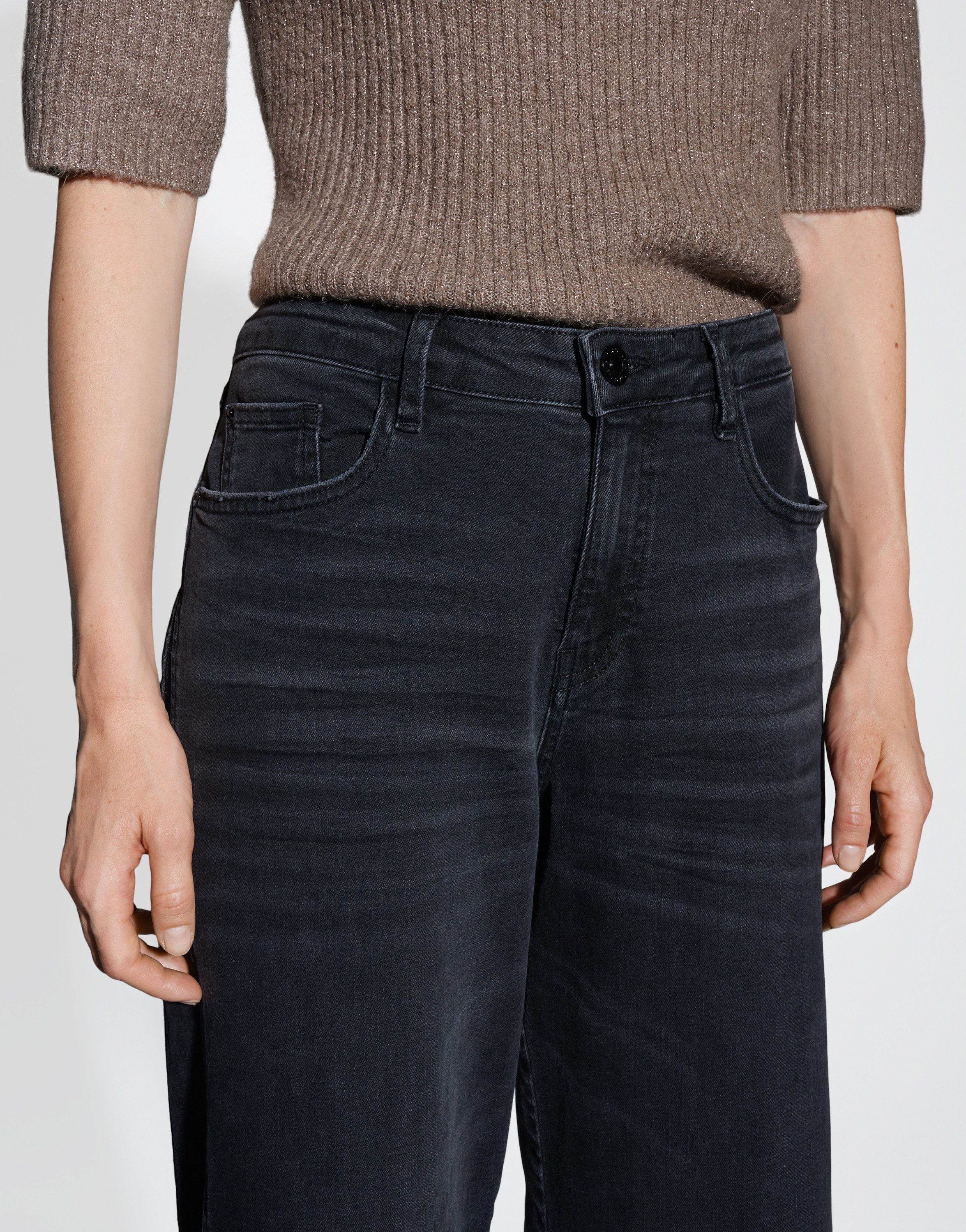 Relax-fit-Jeans LOLAH EDGY aus BCI Cotton Mix Mid Rise