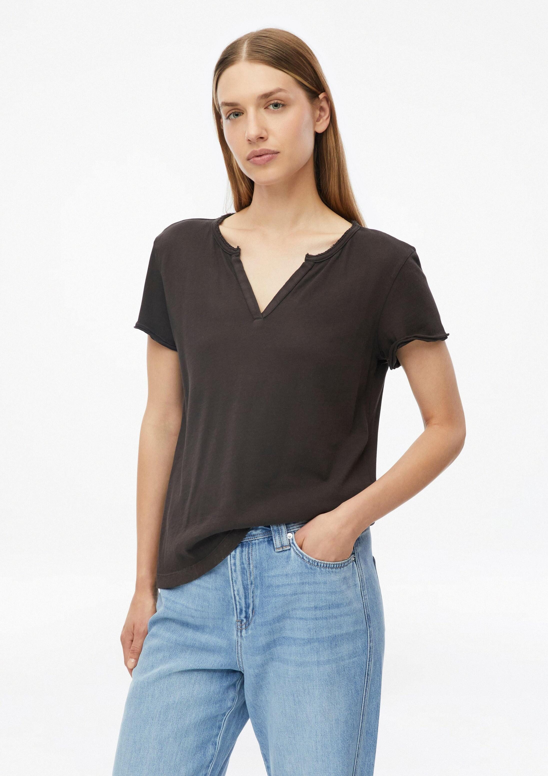 s.Oliver Kurzarmshirt T-Shirt T-Shirt mit offenen Kanten und Garment Dye