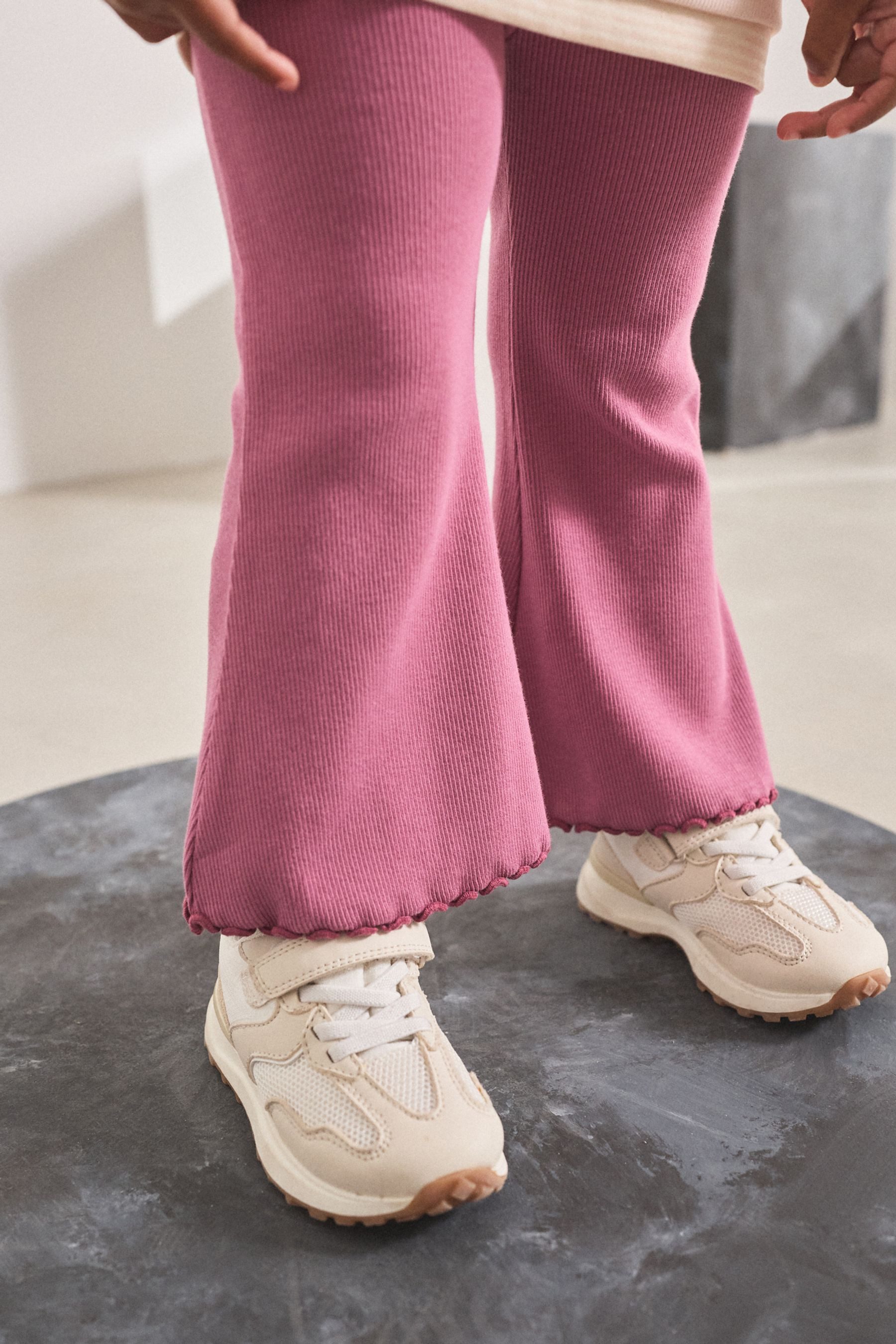 Next Langarmshirt & Leggings Langarmoberteil und Schlagleggings (2-tlg)