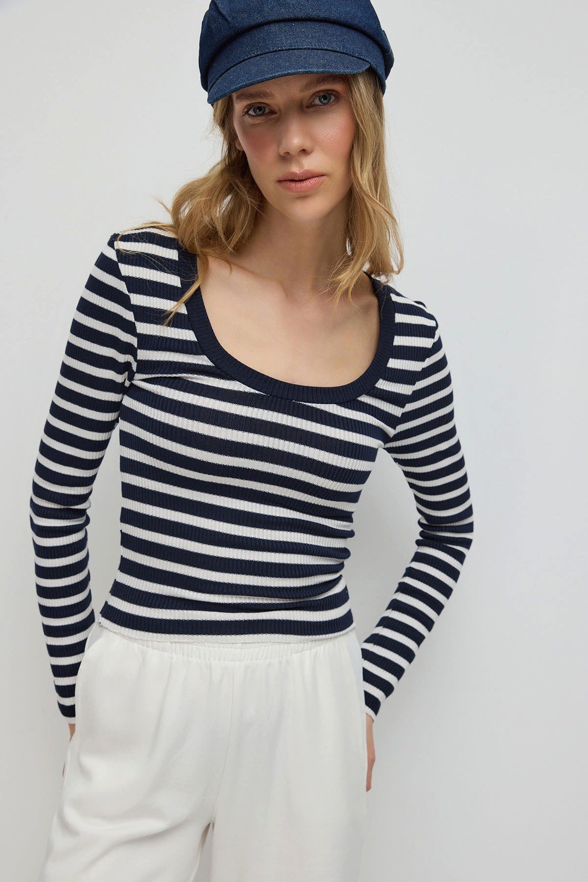 No Matter What T-Shirt Langärmlige, gestreifte Bluse mit V-Ausschnitt
