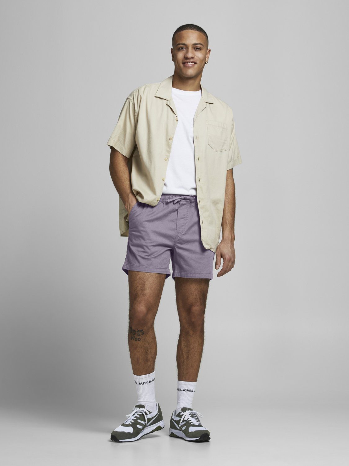 Jack & Jones Chinoshorts Denim Jeans Kurze JPSTJEFF JJJOGGER für Herren Baumwolle Normal Fit unifarben elastisch Kordelzug