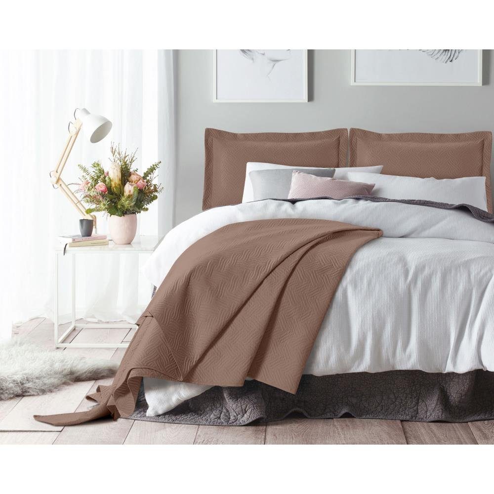 Sitheim-Europe Tagesdecke Sleeptime Wave - Tagesdecke - 260x250 + 2 Kissenbezüge 60x70, Gut atmungsaktiv