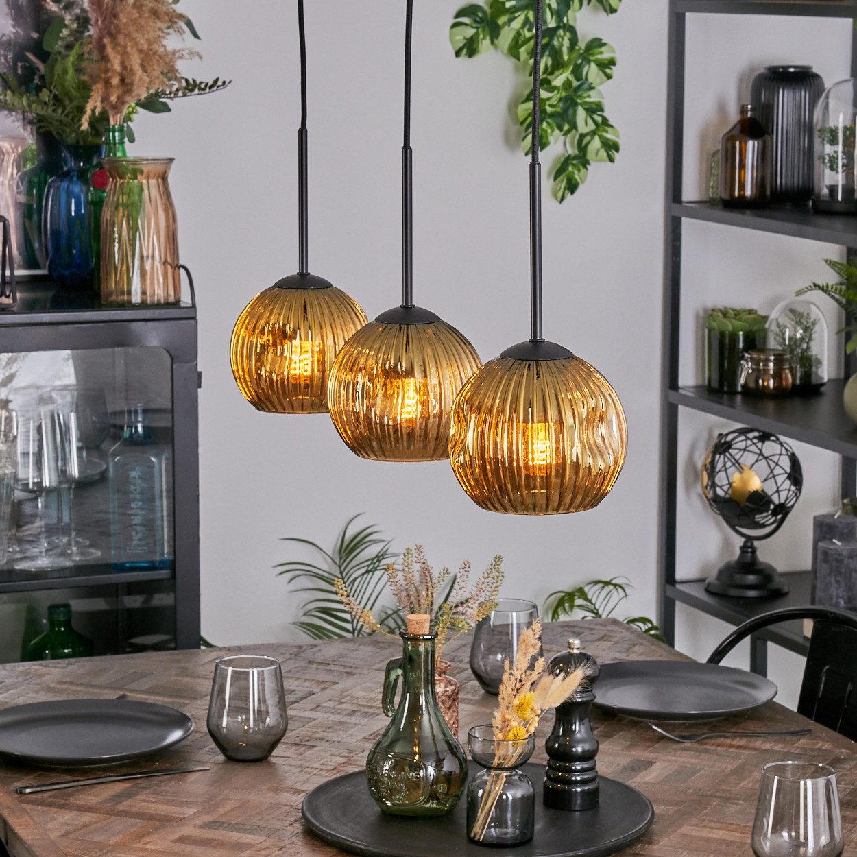 hofstein Hängeleuchte Hängelampe aus Metall/Riffelglas in Schwarz/Goldfarbe günstig online kaufen