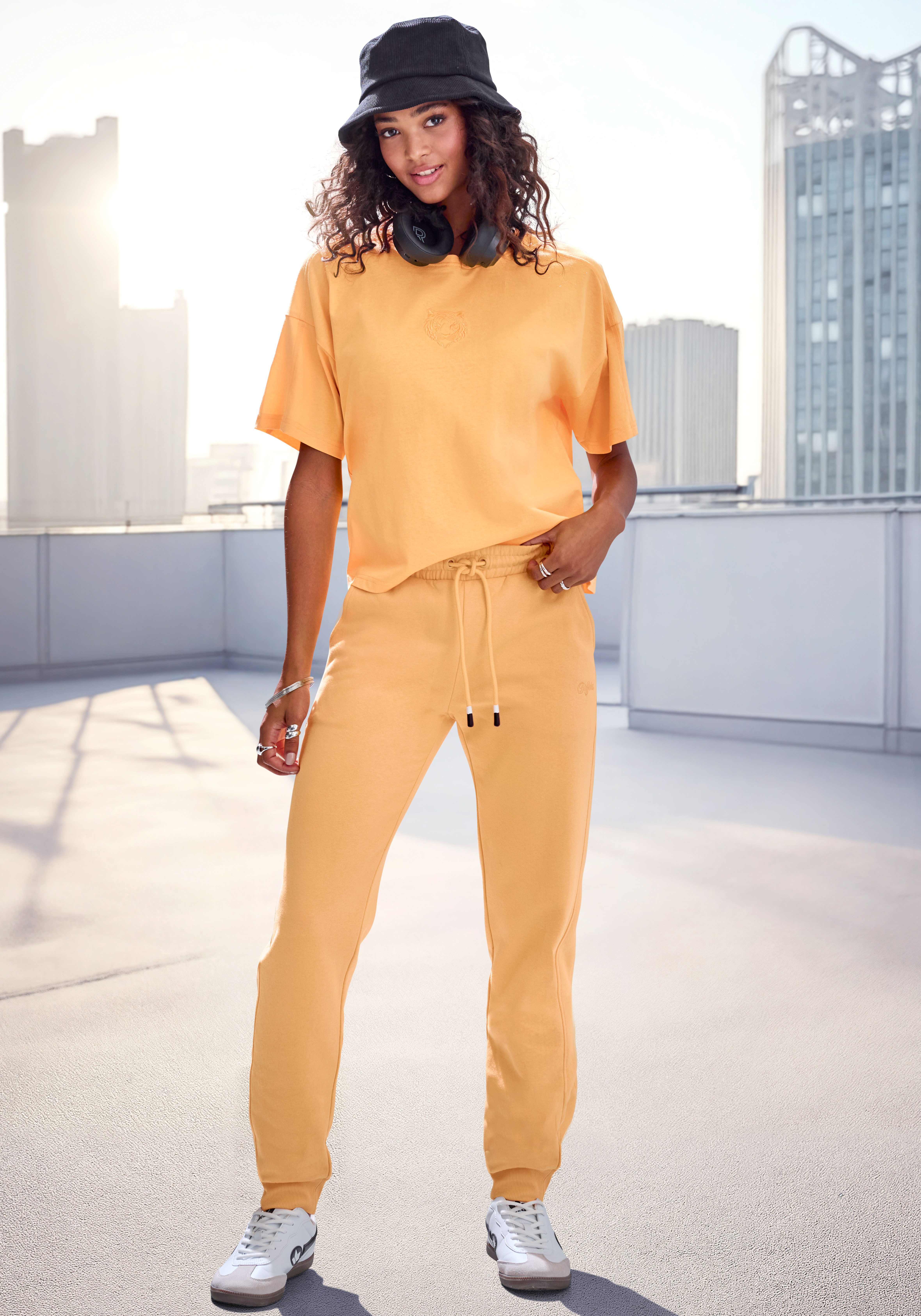 Buffalo T-Shirt mit toller Stickerei