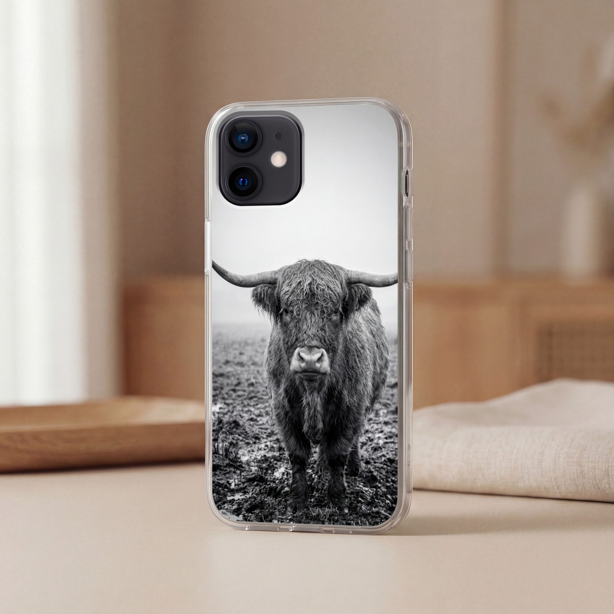 MuchoWow Handyhülle für Apple iPhone 12 Pro Schottischer Highlander - Schwarz - Weiß - Gra, Smartphone-Bumper, Print, Handy Schutzhülle Dünn