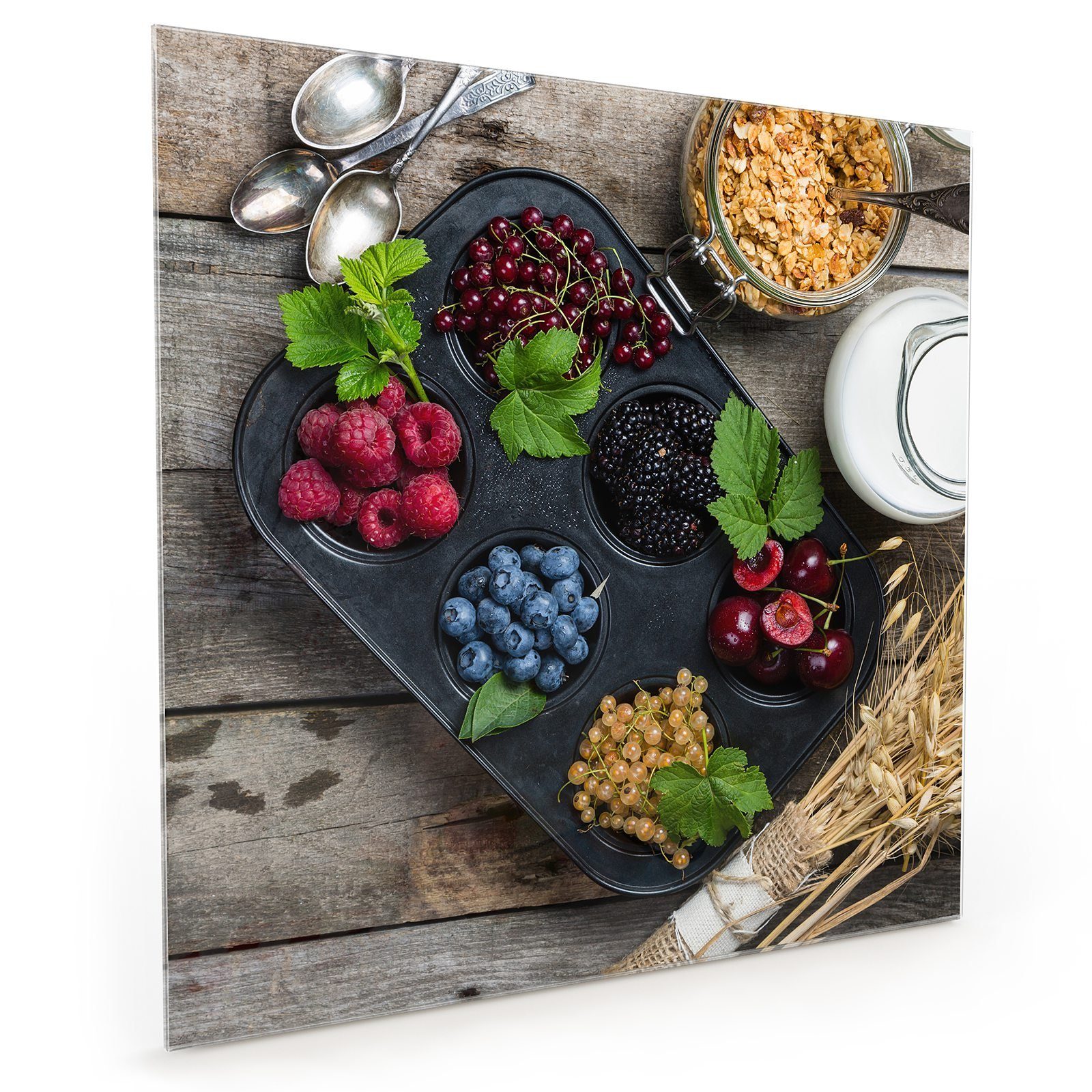 Primedeco Küchenrückwand Küchenrückwand Spritzschutz Glas mit Motiv Beeren auf Tafel