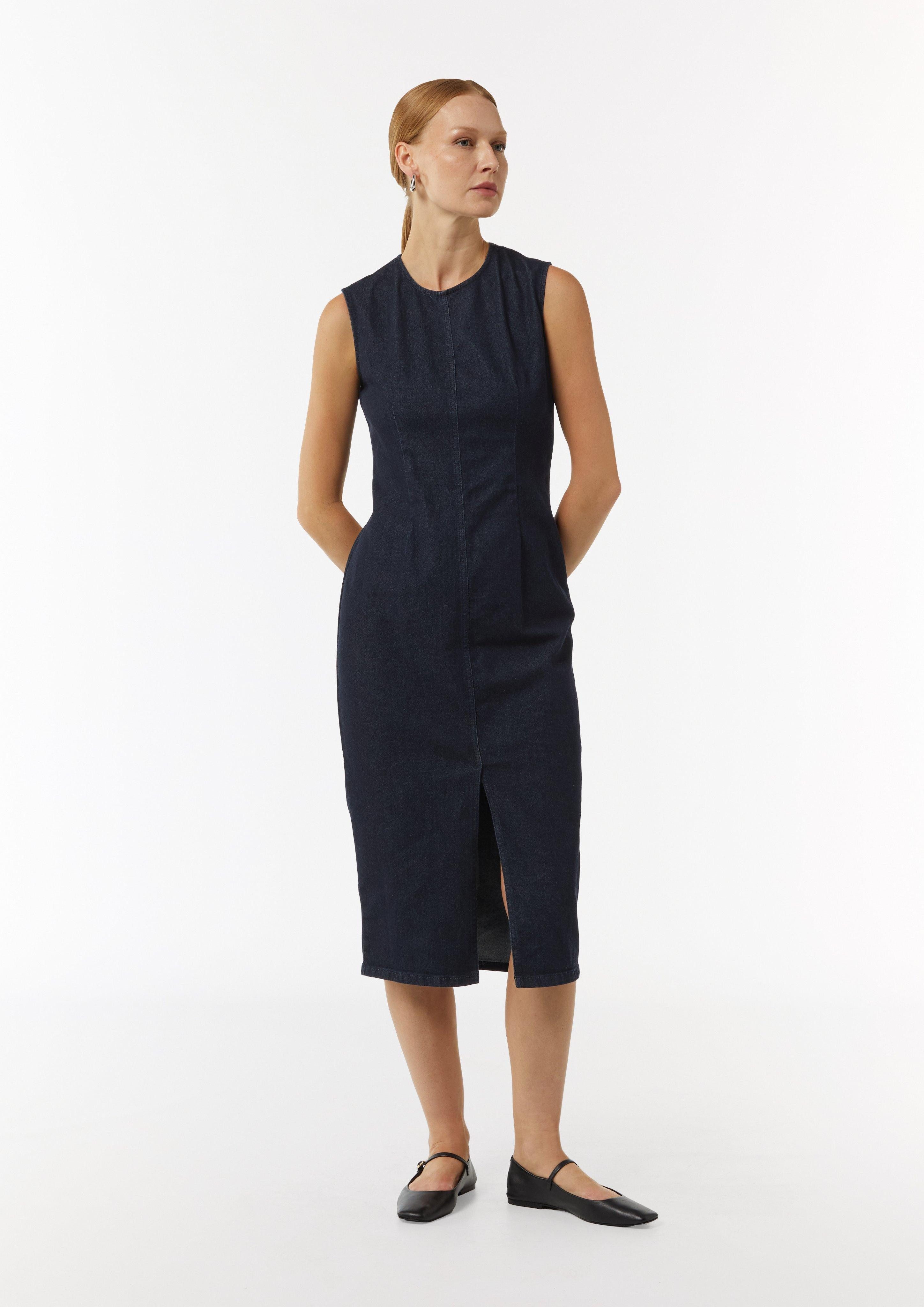 Maxikleid Elastisches Denim-Kleid mit Schlitz