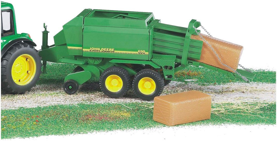 Bruder® Spielfahrzeug-Anhänger John Deere Grossballenpresse (02017), Made i günstig online kaufen