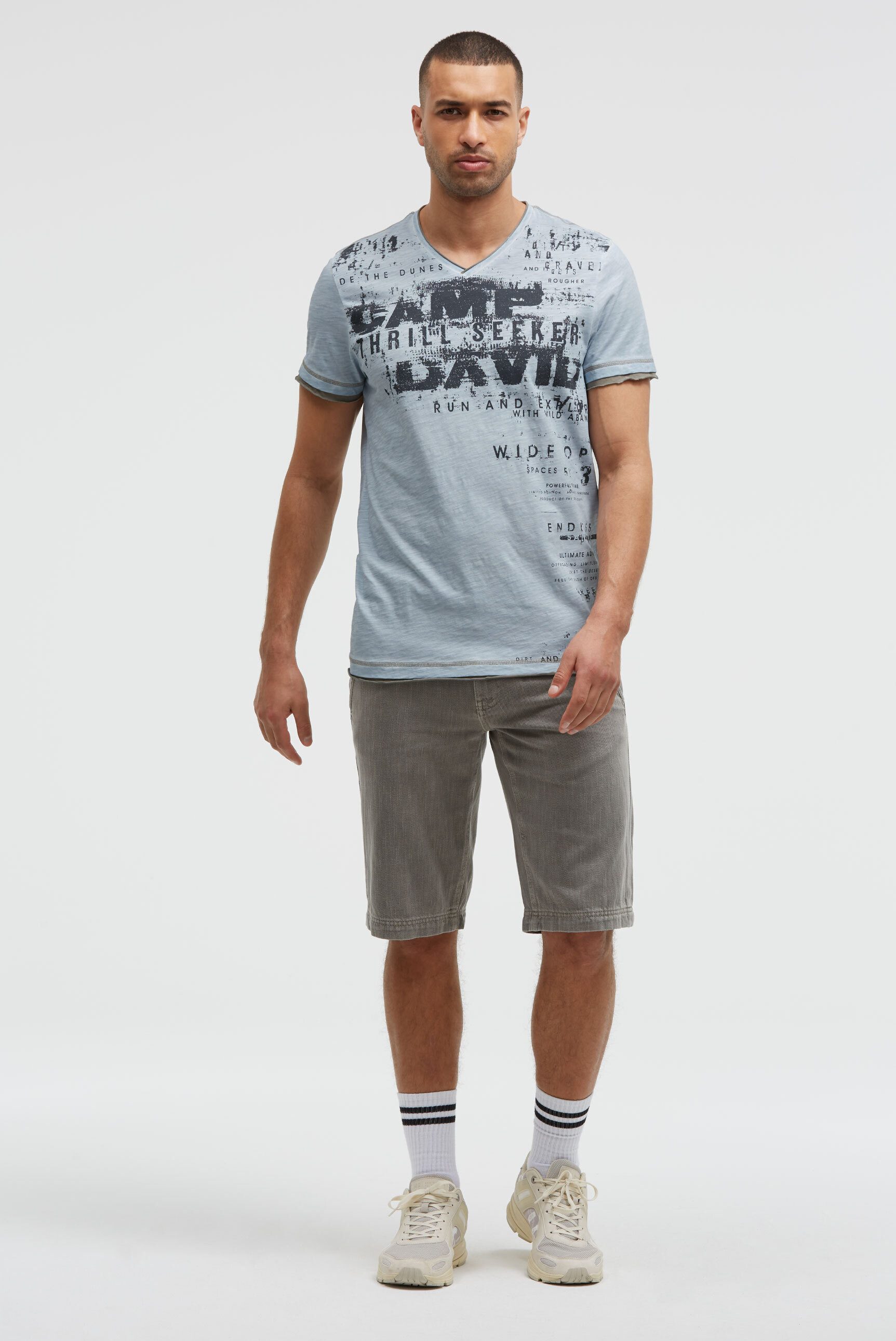 CAMP DAVID V-Shirt mit Used-Kanten