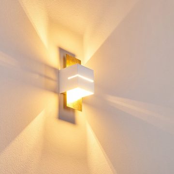 hofstein Wandleuchte »Reppia« aus Metall in Weiß/Gold mit Schlitz, ohne Leuchtmittel, Wandlampe mit Lichteffekt, G9, Cube/mit Up & Down-Effekt