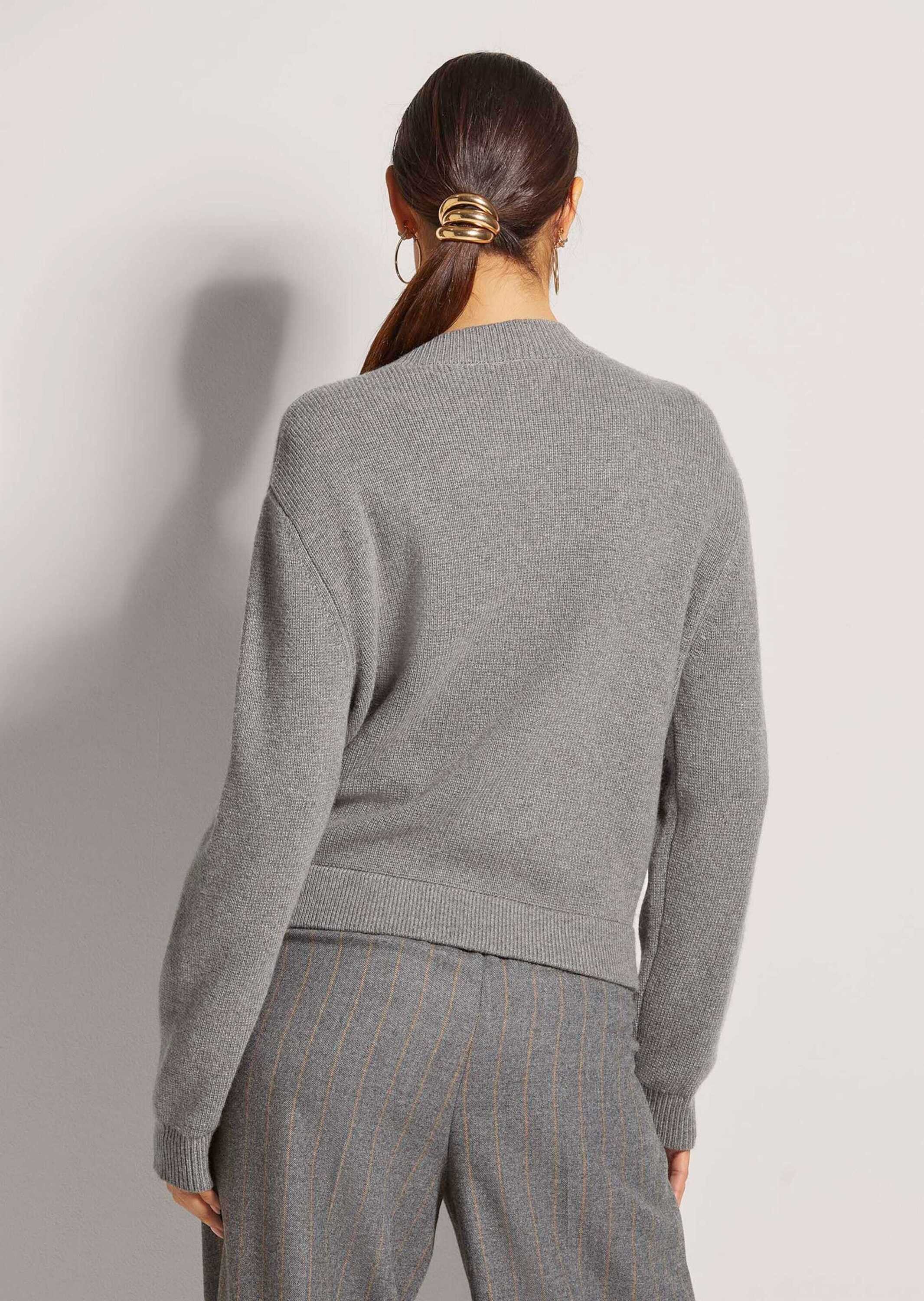 MADELEINE Strickjacke Sportiver Strick-Blouson mit Reißverschluss Eleganter Blouson mit Stehkragen und Zipper, Langarm