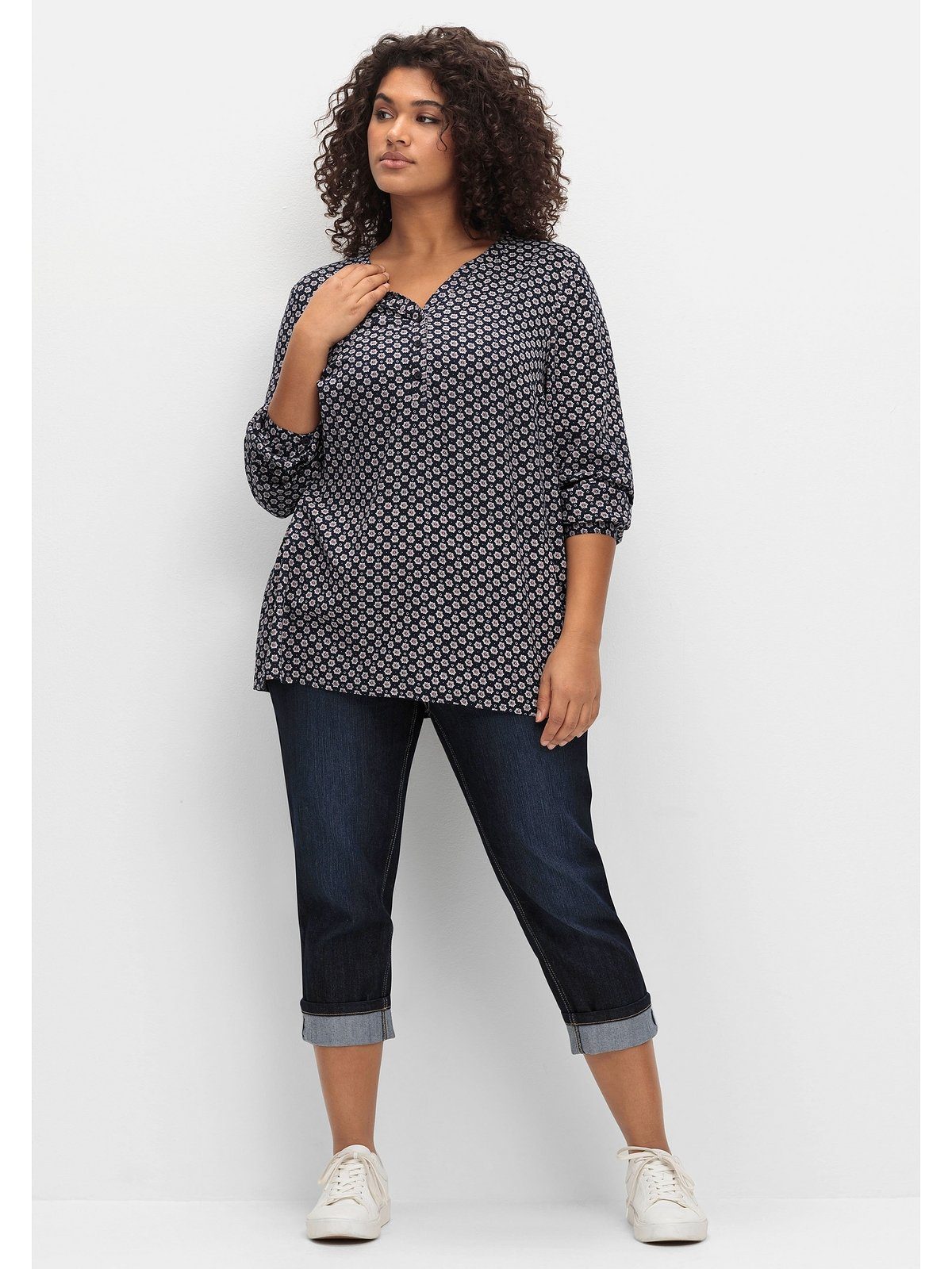 Sheego Stretch-Jeans Große Größen mit Kontrasttape innen am Saum. € 48,99