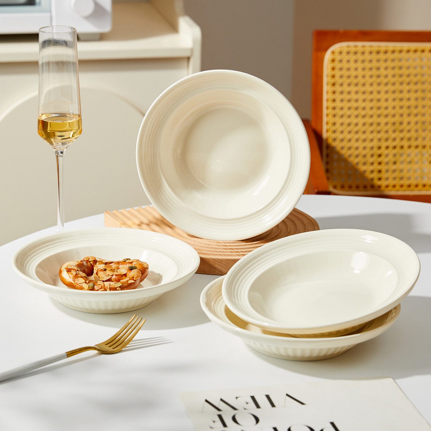 JIWOO Suppenteller 4er Ø20,3 cm, Speiseteller Pastateller Salatteller Dessertteller Plate, (4 St), Keramik Plate Hochwertige TellersetBeige mikrowellen spülmaschinenfest