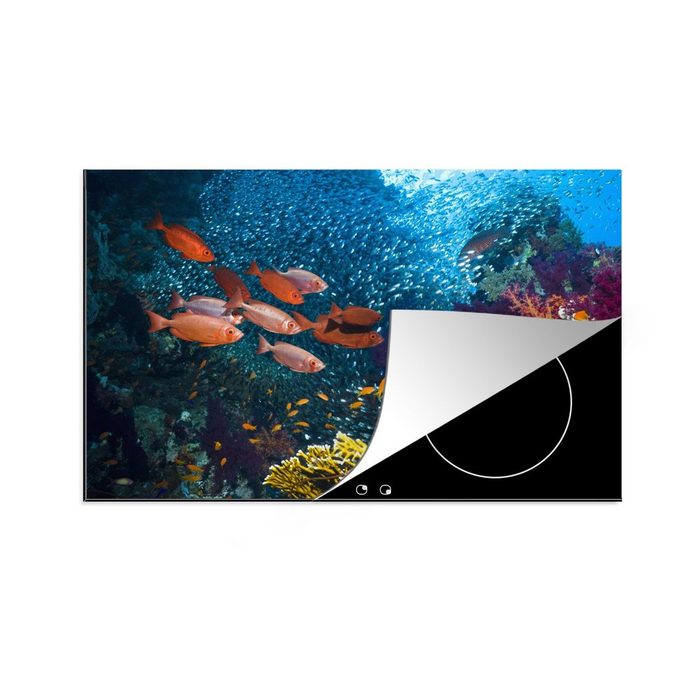 MuchoWow Herdblende-/Abdeckplatte Orangene Fische in einem Korallenriff Vinyl (1 tlg) Ceranfeldabdeckung für die küche Induktionsmatte