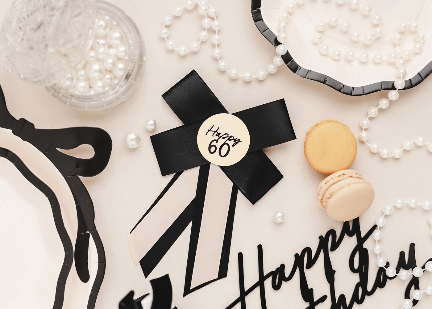Thumbnail - partydeco Dekoband, Geburtstagsschleife 11x17cm Happy 60 Ivory / Schwarz