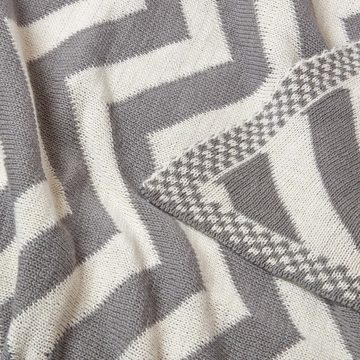 Plaid Tagesdecke mit Chevron-Muster, 100% Baumwolle, grau, 130 x 170 cm, Homescapes
