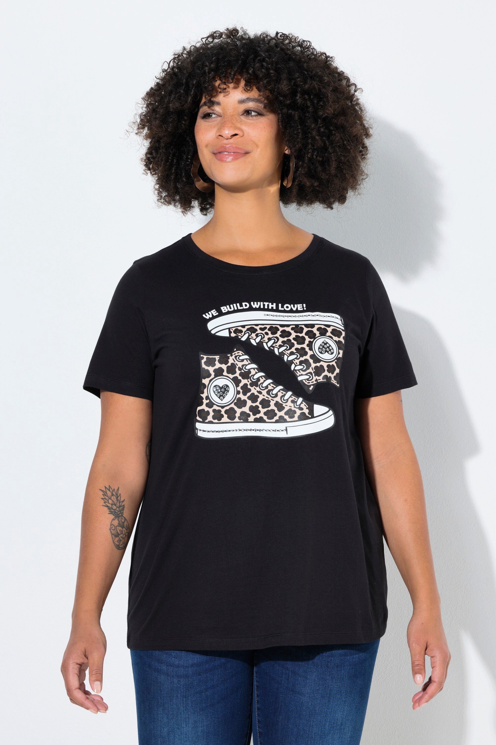 T-Shirt T-Shirt Komfort Fit Sneaker-Motiv Halbarm