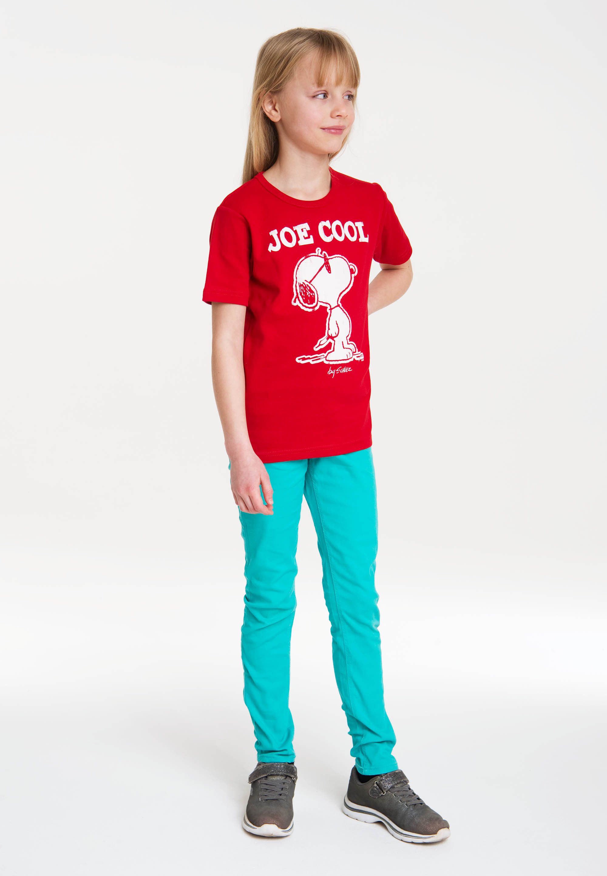 LOGOSHIRT T-Shirt Snoopy - Peanuts - Joe Cool mit Retro-Print