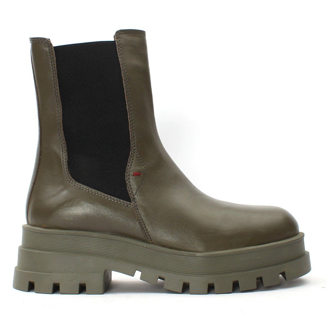 Celal Gültekin 029-20121 Gummistiefel Trendige Leder-Chelsea-Stiefel mit markanter Sohle und Warmfutter.