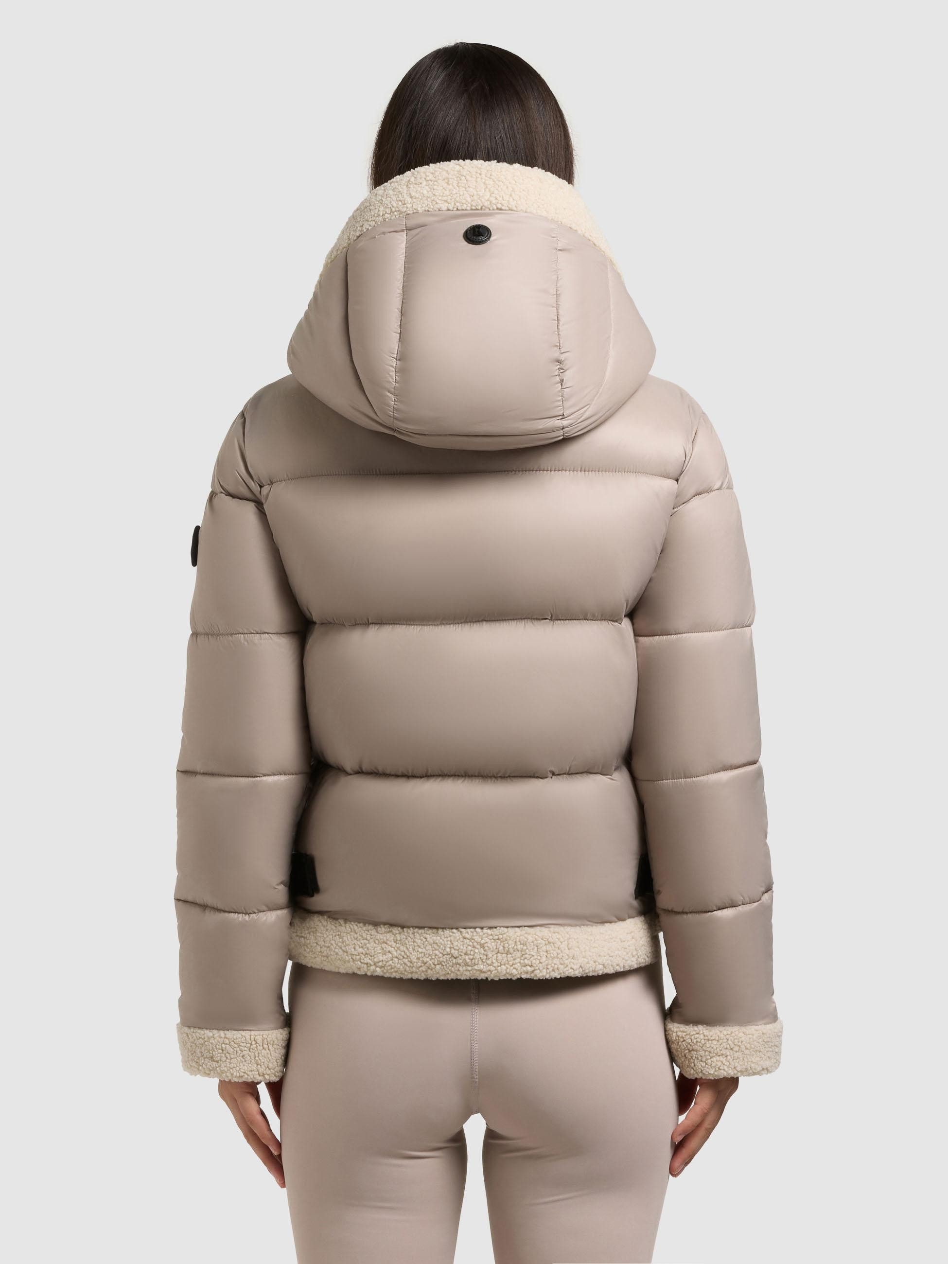 khujo Winterjacke Nessie2 Gefütterte Steppjacke mit Plüschdetails und Kapuze