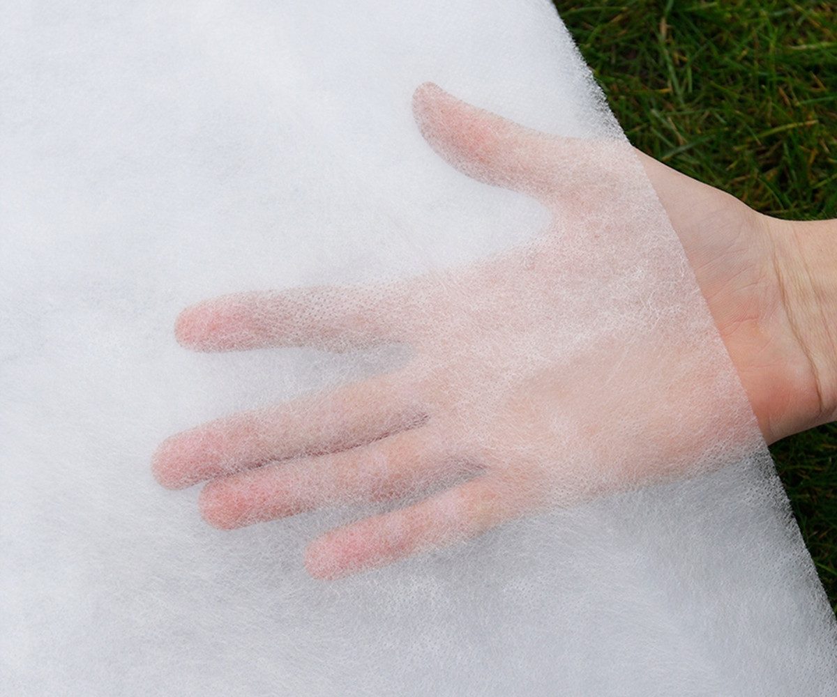 Bradas Wintervlies Bradas Gartenvlies 3,2 x 5 m 50 g/m² Wintervlies Frühbeetvlies weiß, UV-beständig, licht-, wasser- und luftdurchlässig