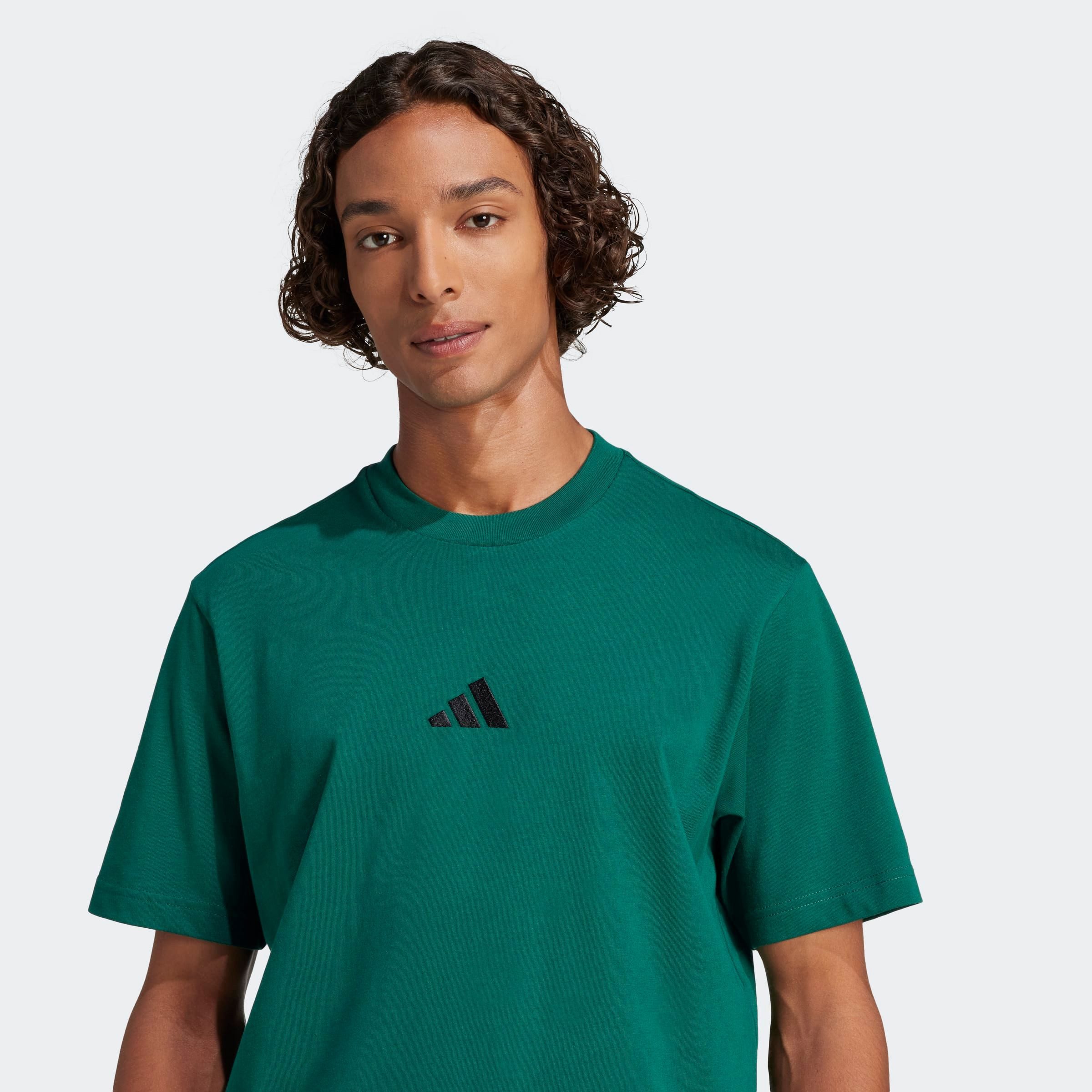 adidas Sportswear T-Shirt ESSENTIALS SMALL LOGO SINGLE JERSEY sportliches Kurzarmshirt, mit Rundhalsausschnitt