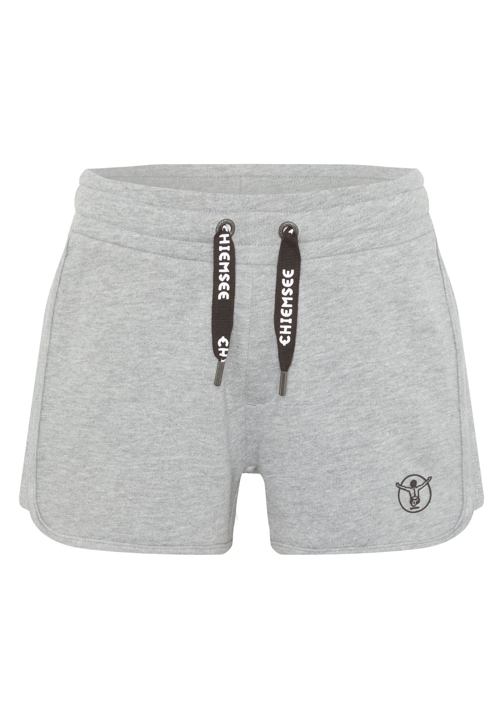 Chiemsee Sweatshorts Shorts mit Label-Details 1 17-4402M Neutral Gray Melange