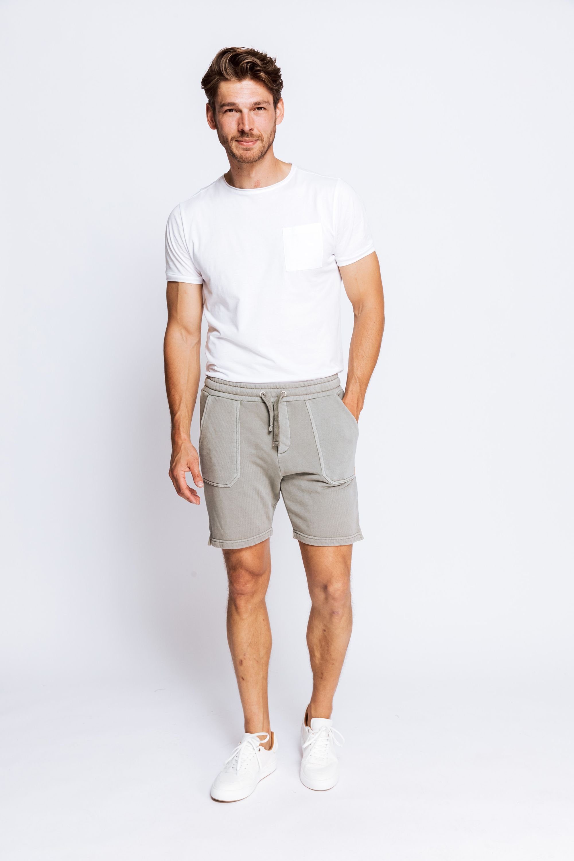 Tragekomfort Zhrill Shorts Shorts Olive ERIK angenehmer (0-tlg)