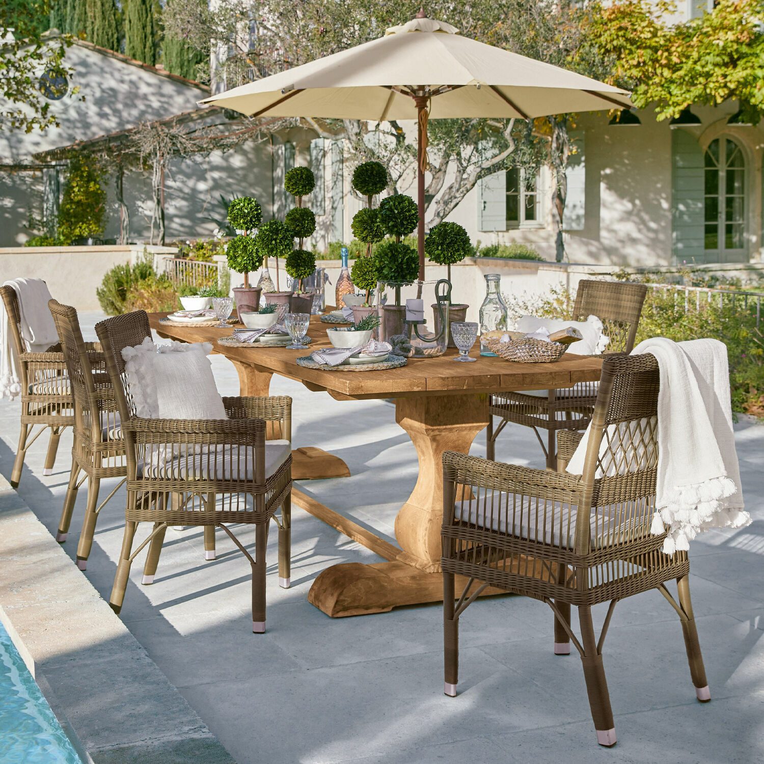 Mirabeau Gartentisch Tisch Devonshire antikbraun